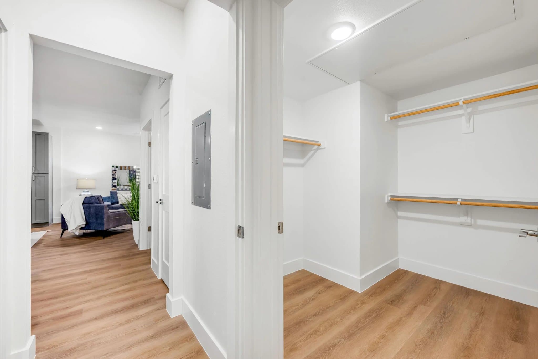 Dallas Apartment: 5313 Reiger Ave