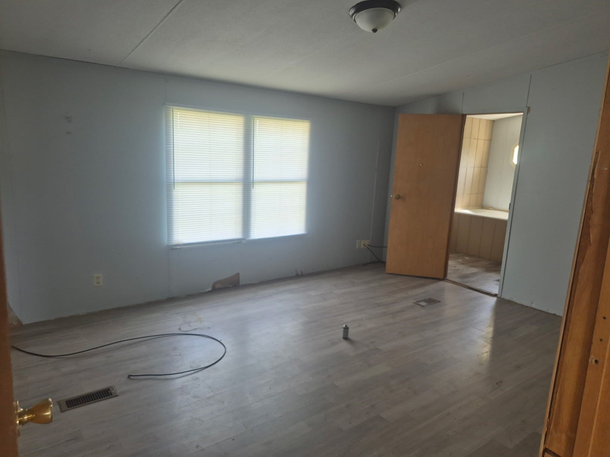 Lowelville House: 19 skip dr