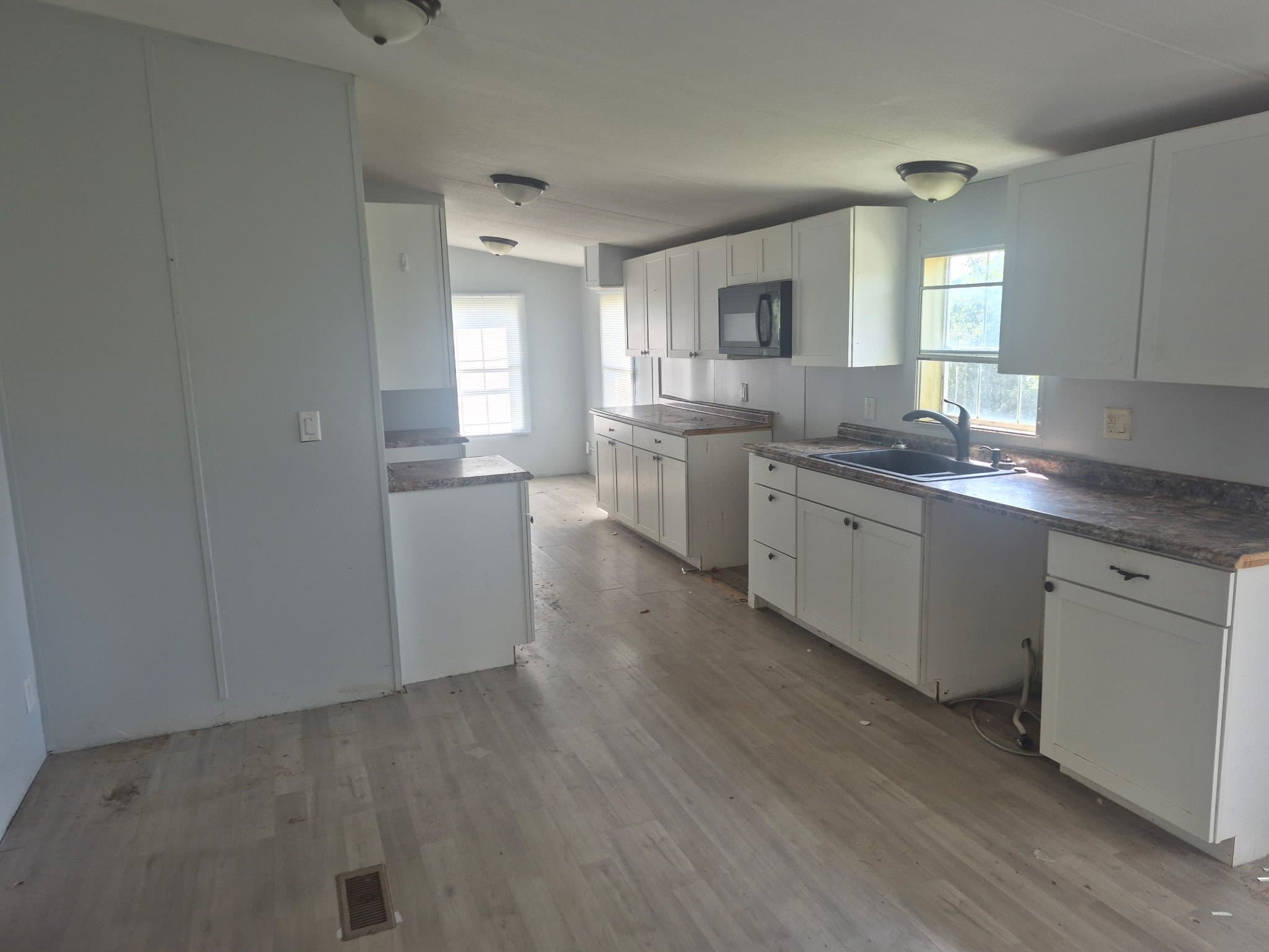 Lowelville House: 19 skip dr