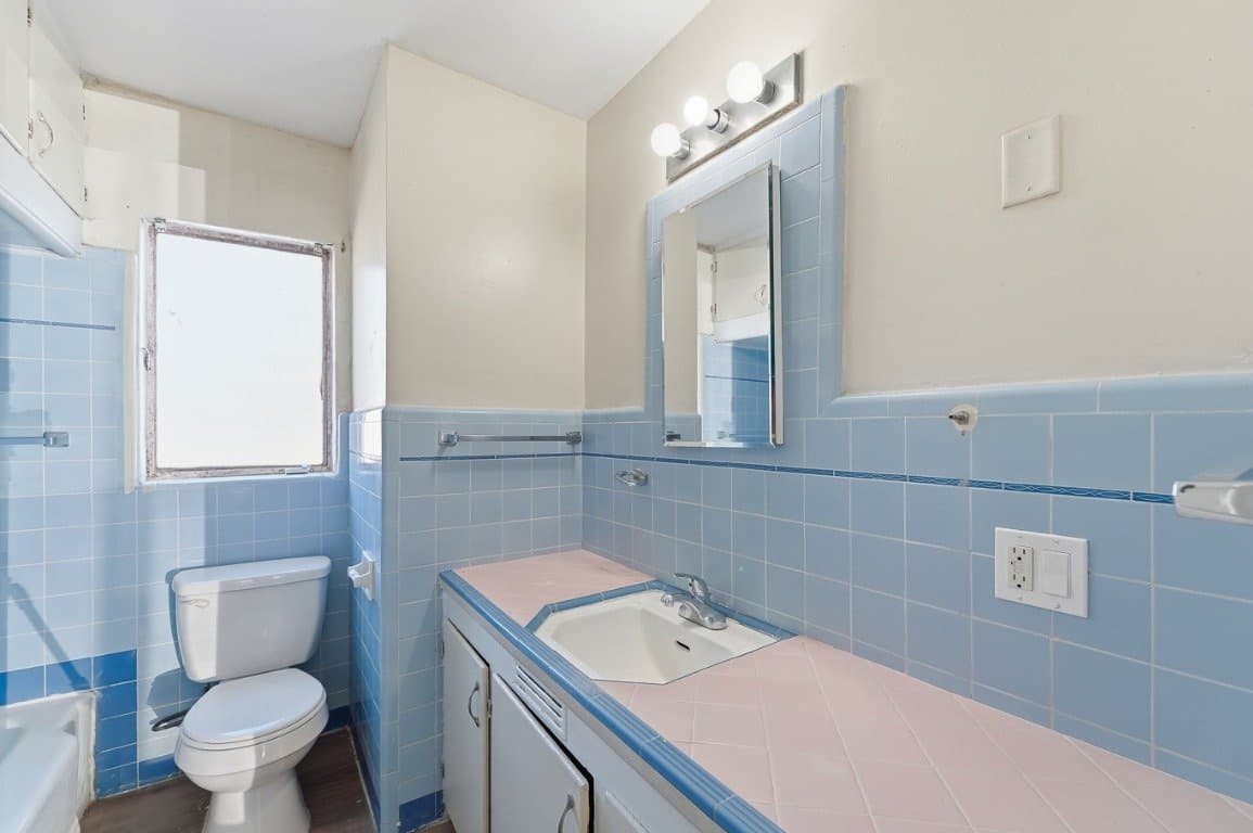 Merced Apartment: 139 W 18th St,