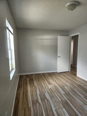 Tampa House: 8809 n 14thst