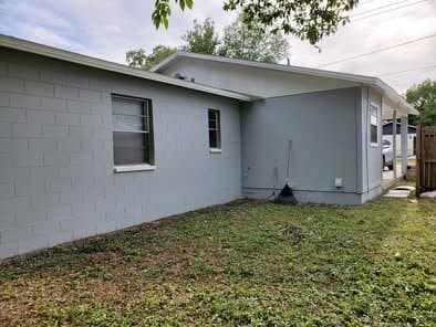 Tampa House: 8809 n 14thst