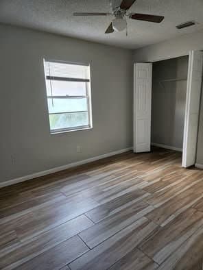 Tampa House: 8809 n 14thst