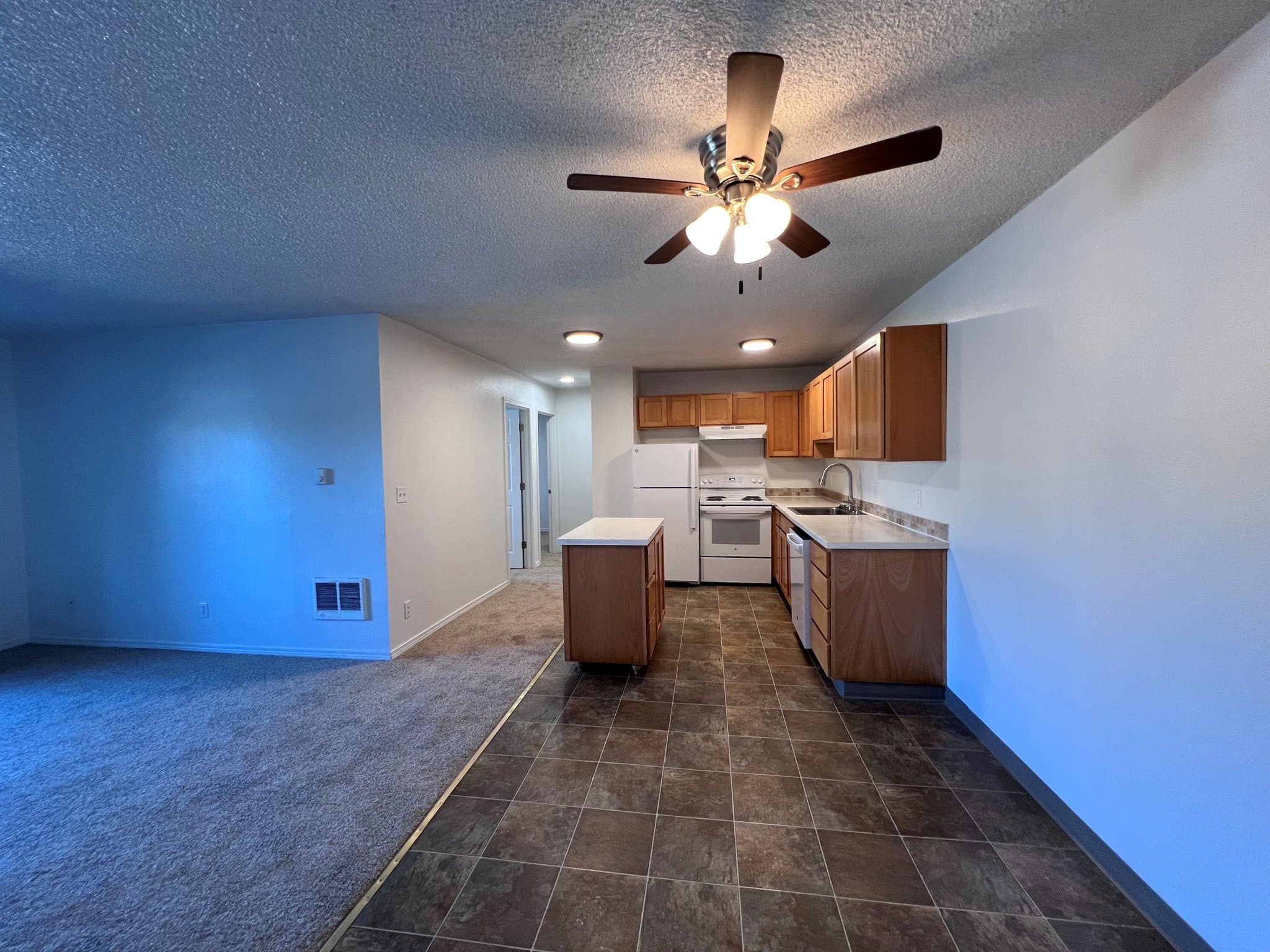 Beaverton Apartment: 17260 SW Heritage Court