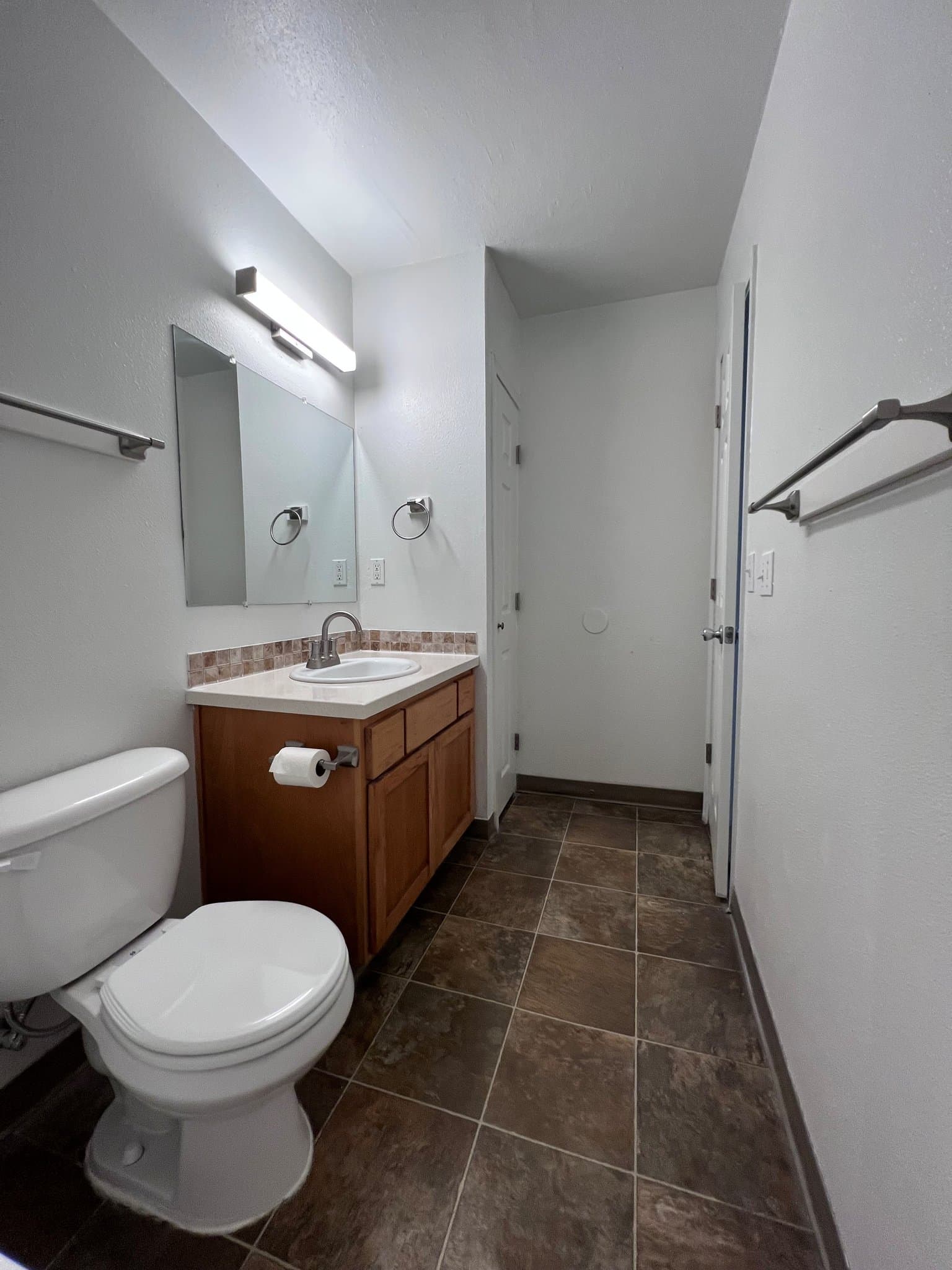 Beaverton Apartment: 17260 SW Heritage Court