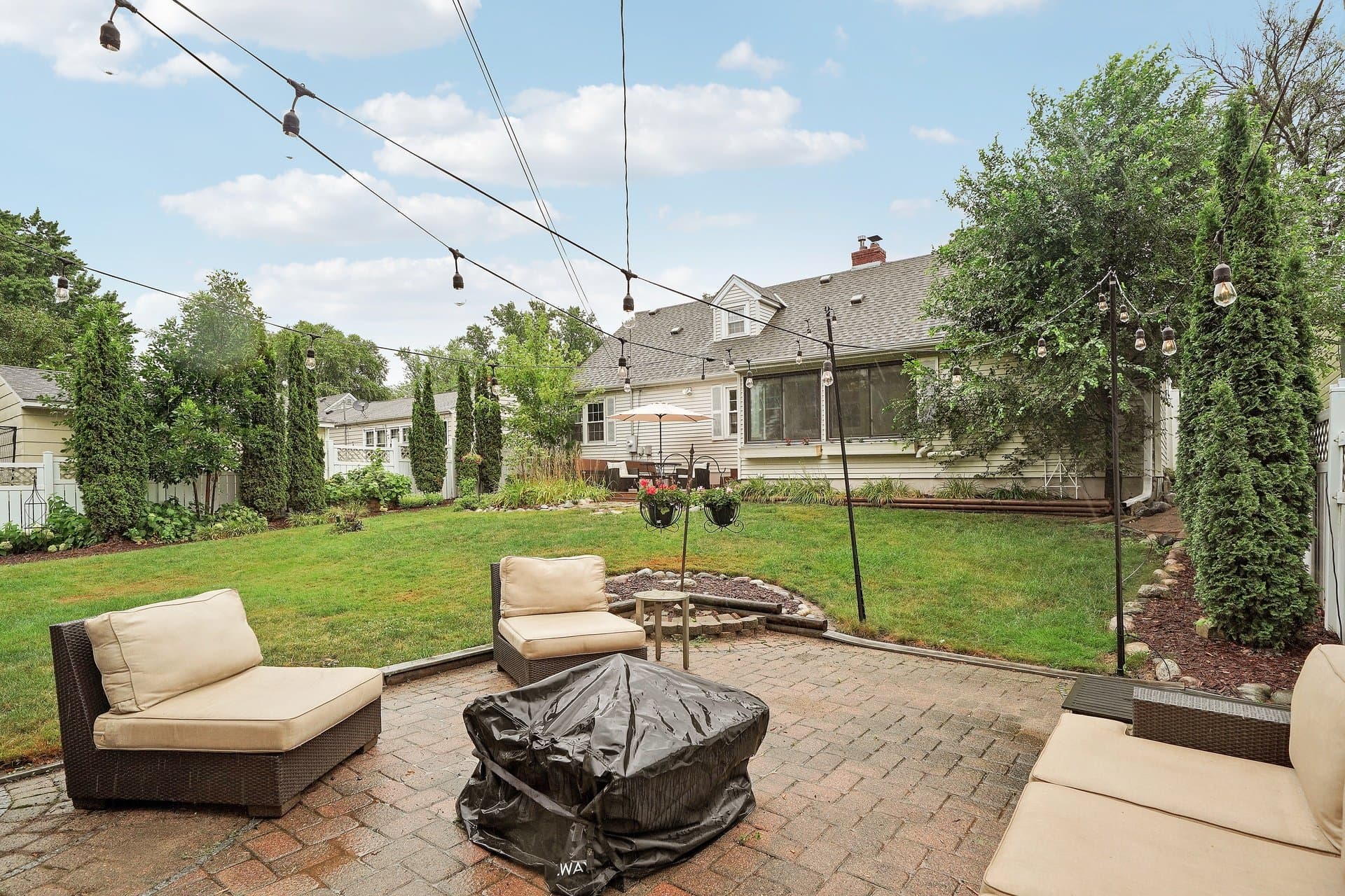 Saint Louis Park House: 3982 Brunswick Ave S