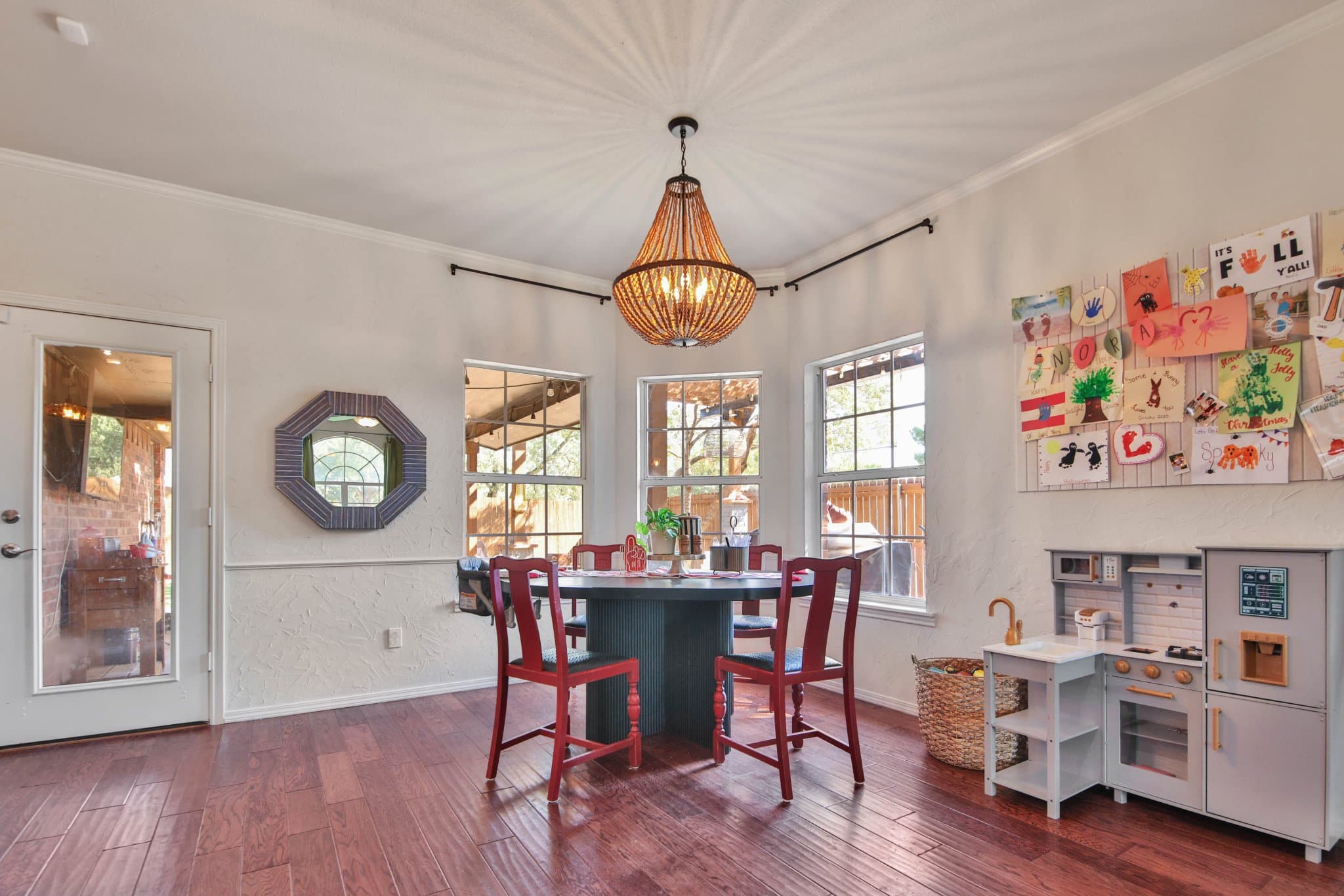 Lubbock House: 6018 74th St