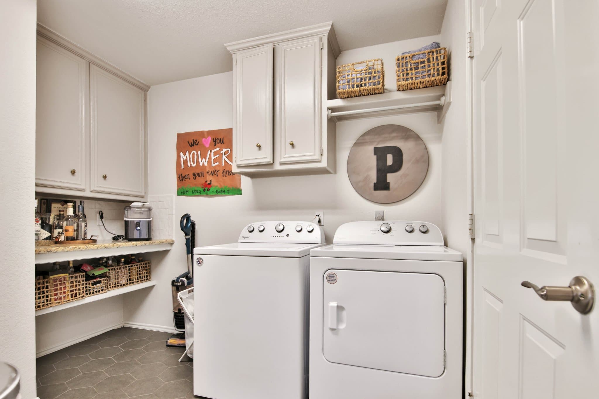 Lubbock House: 6018 74th St