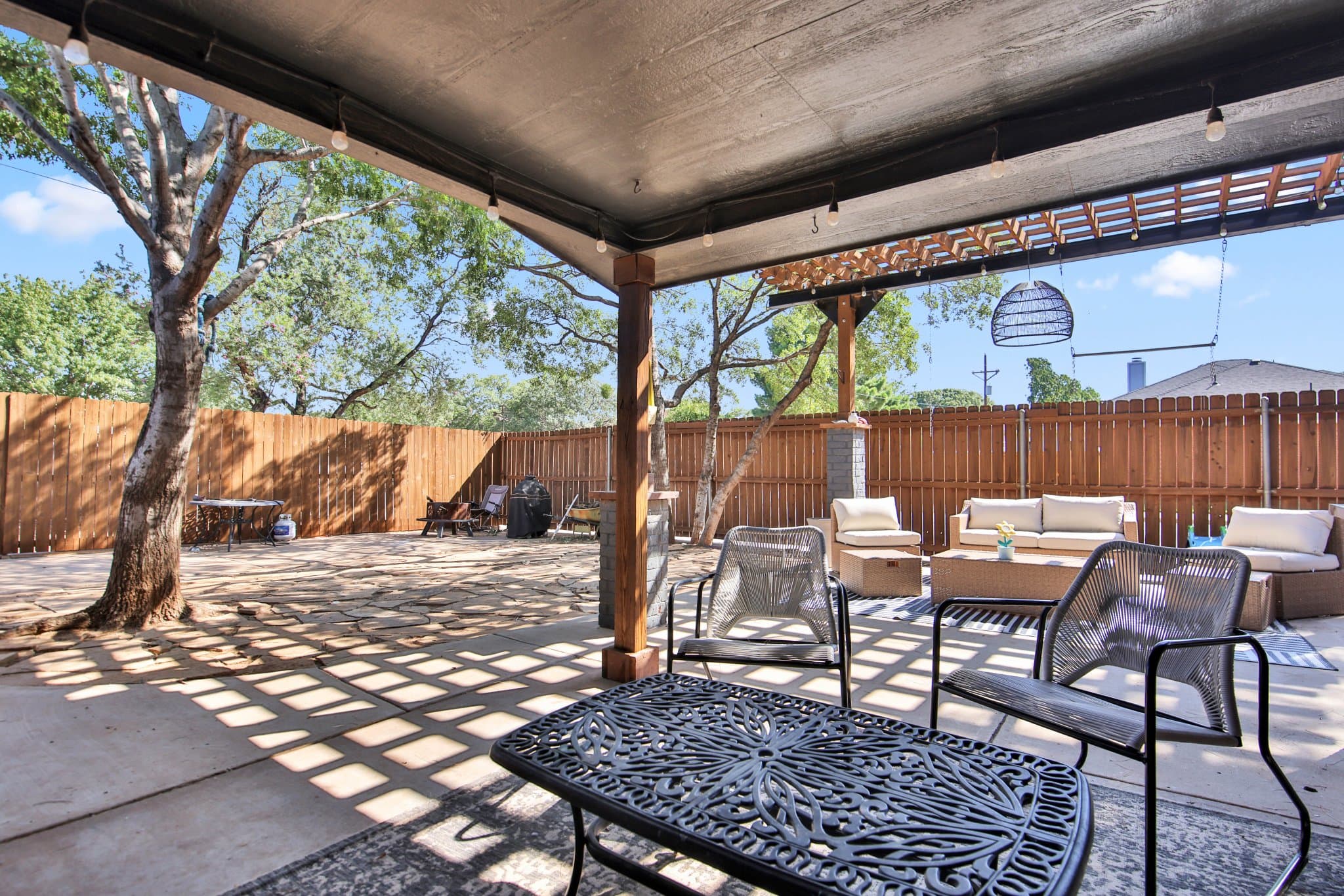 Lubbock House: 6018 74th St