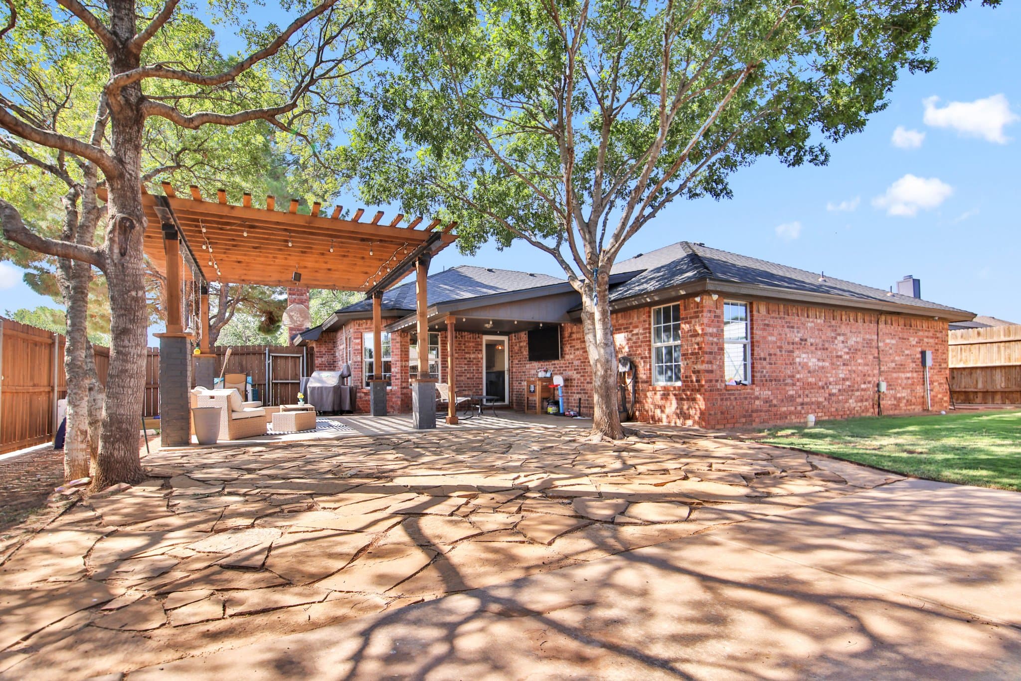 Lubbock House: 6018 74th St