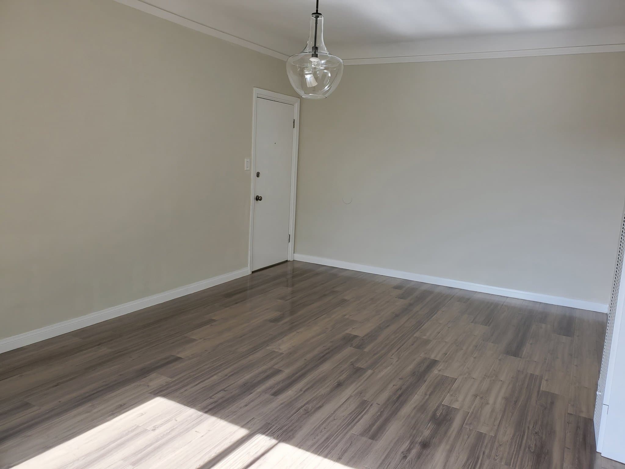 Los angeles Apartment: 844 North Hoover Street