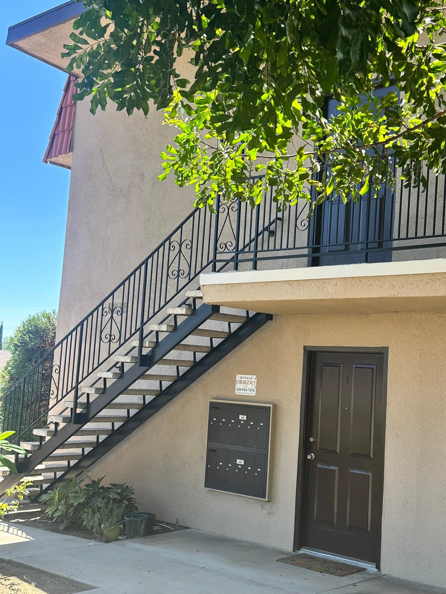 Azusa Apartment: 1181 E. Hollyvale Street