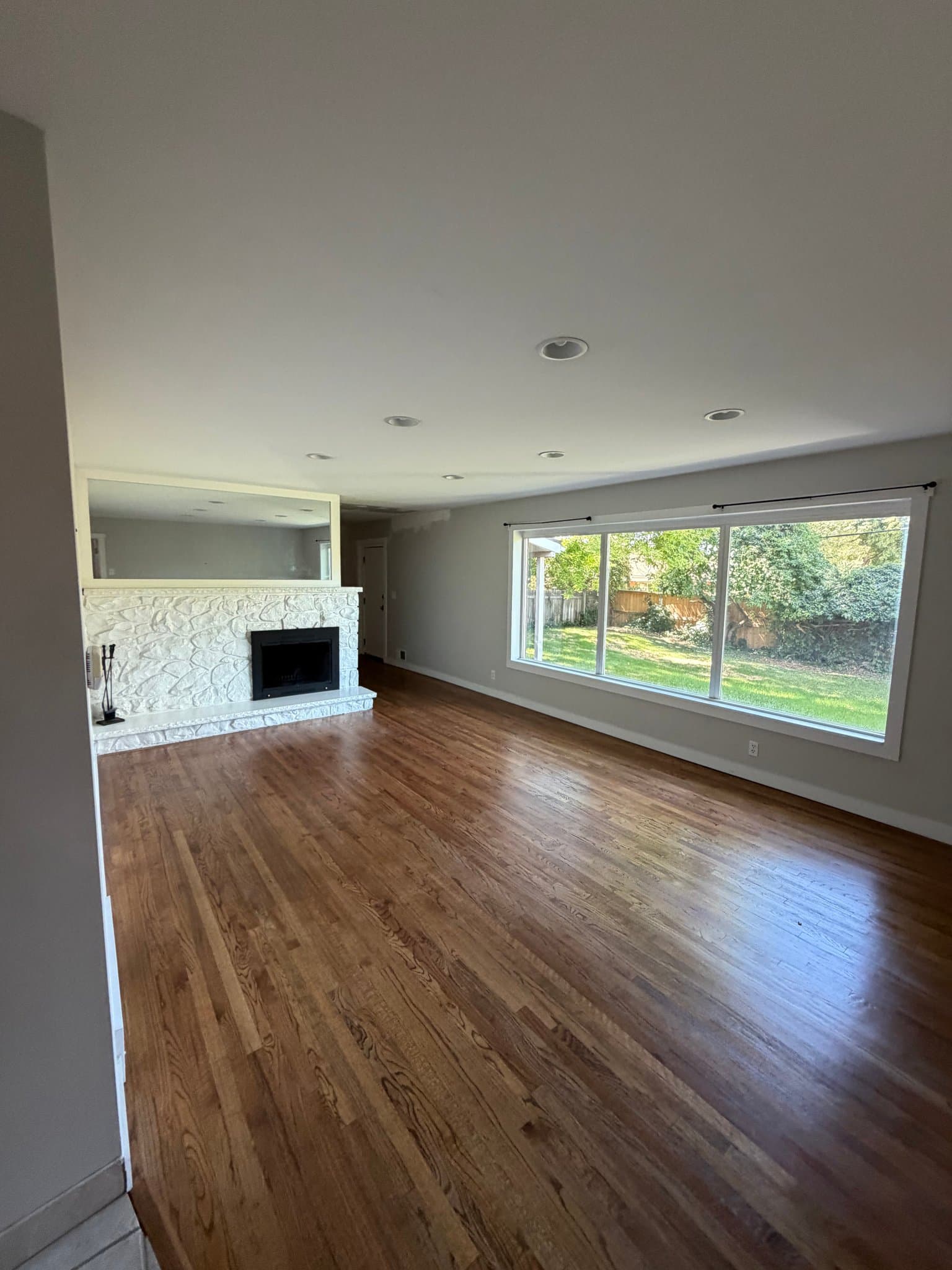 Holladay House: 5532 Woodcrest Drive