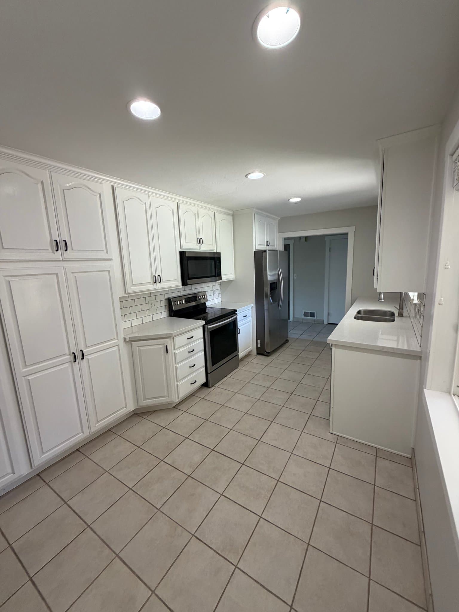 Holladay House: 5532 Woodcrest Drive