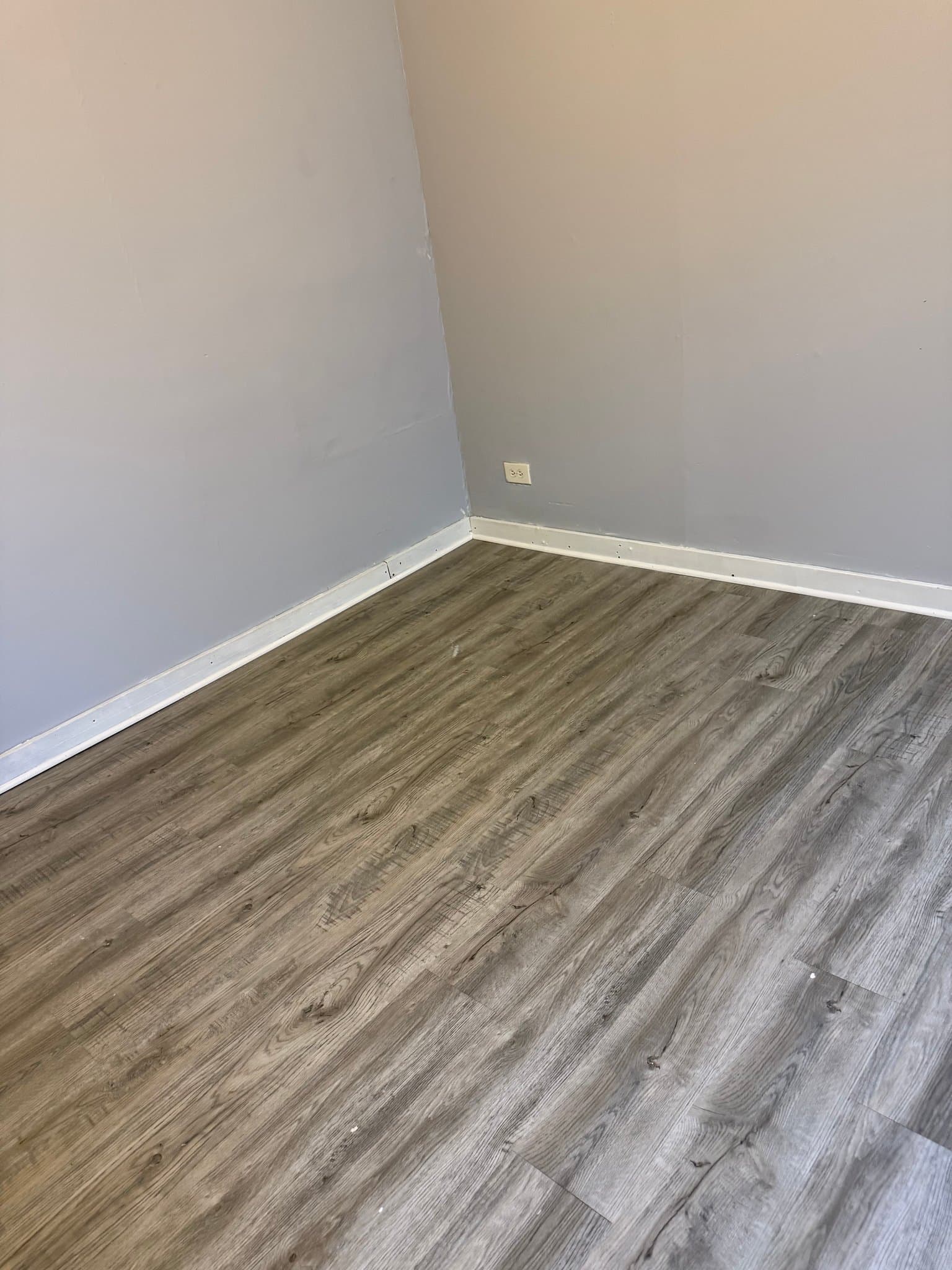 Chicago Apartment: 5104 W Huron St