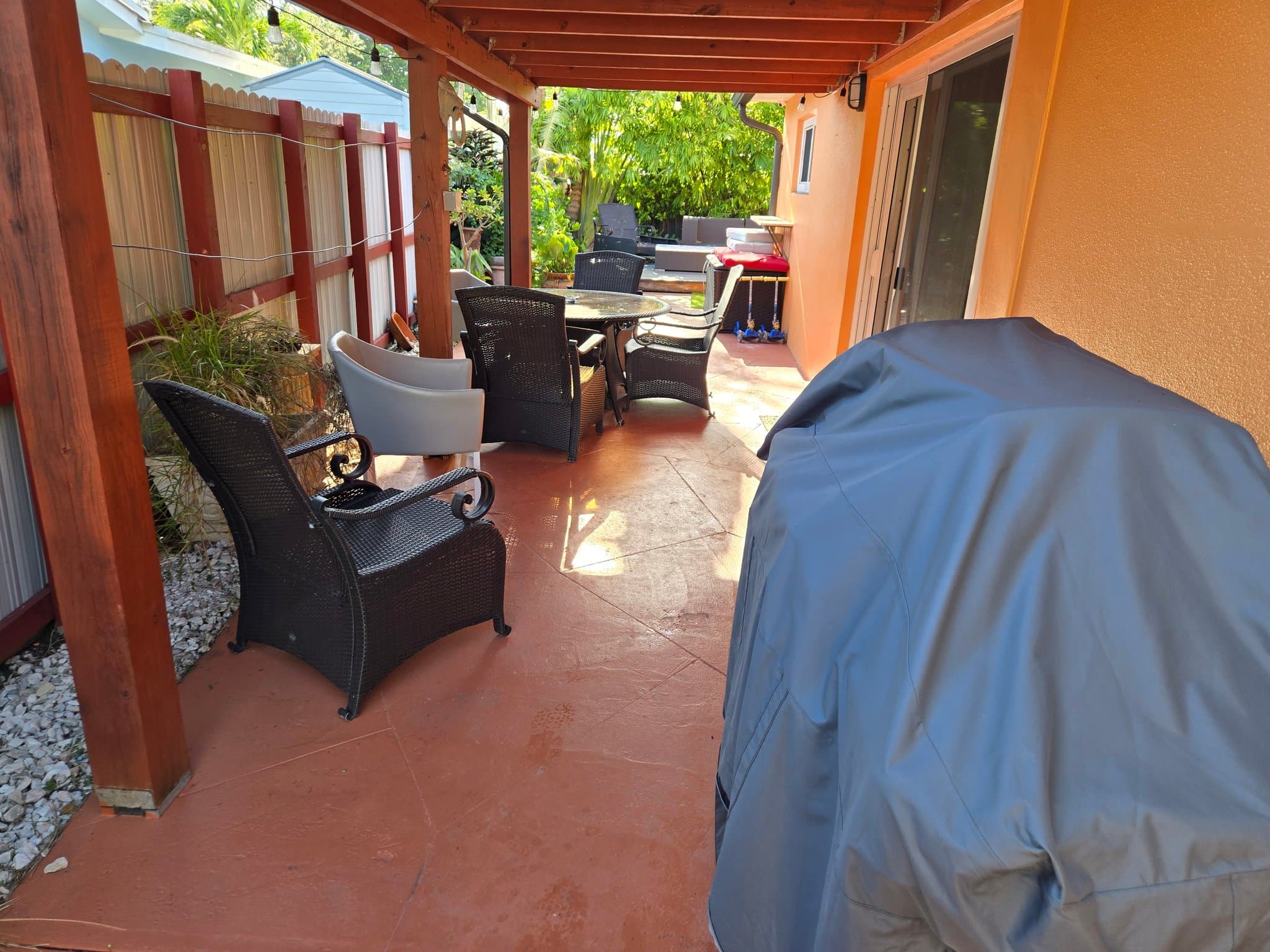Pembroke Pines House: 351 SW 66 Ave