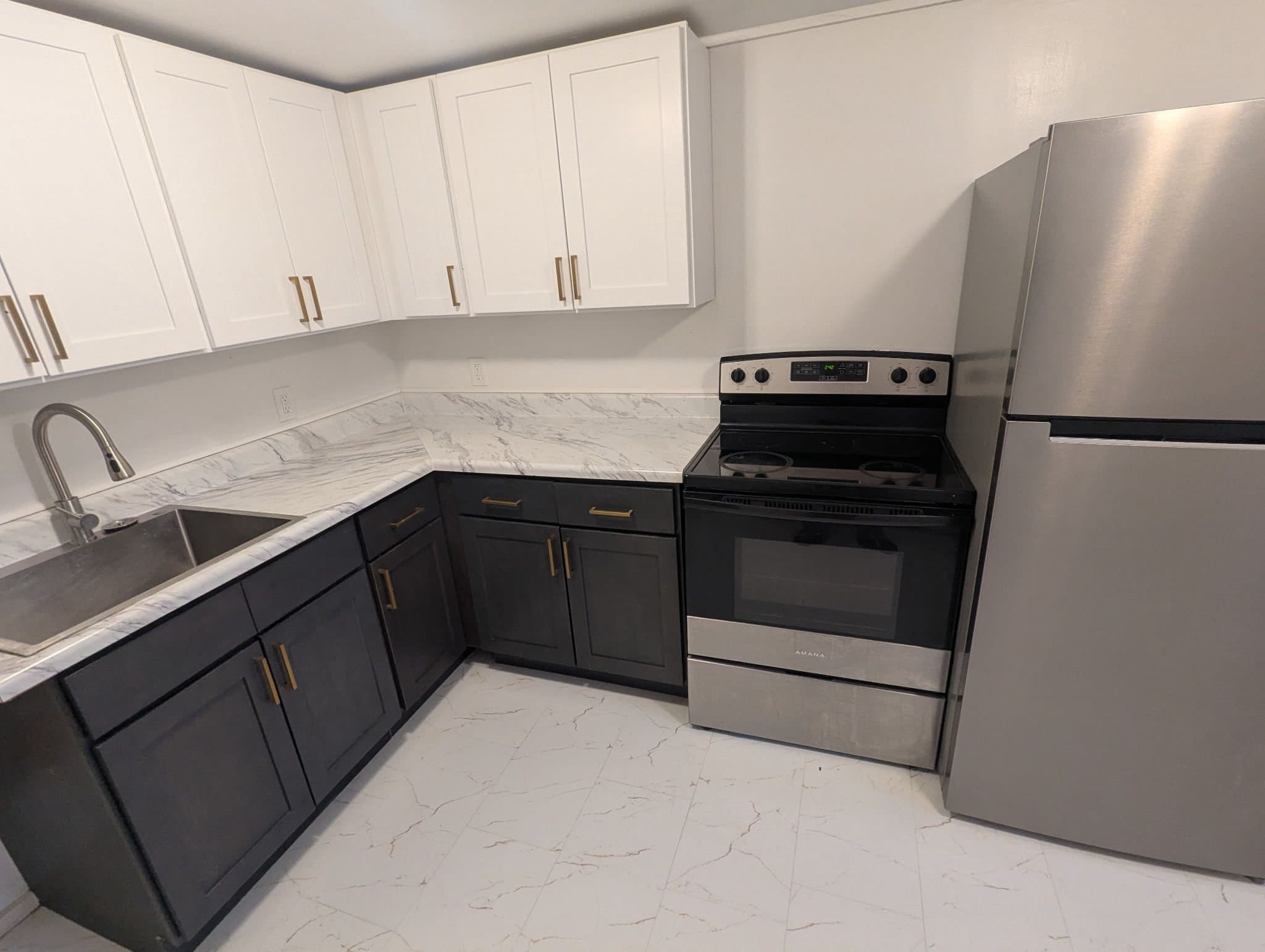 Pineplains Apartment: 7748 S Main Street