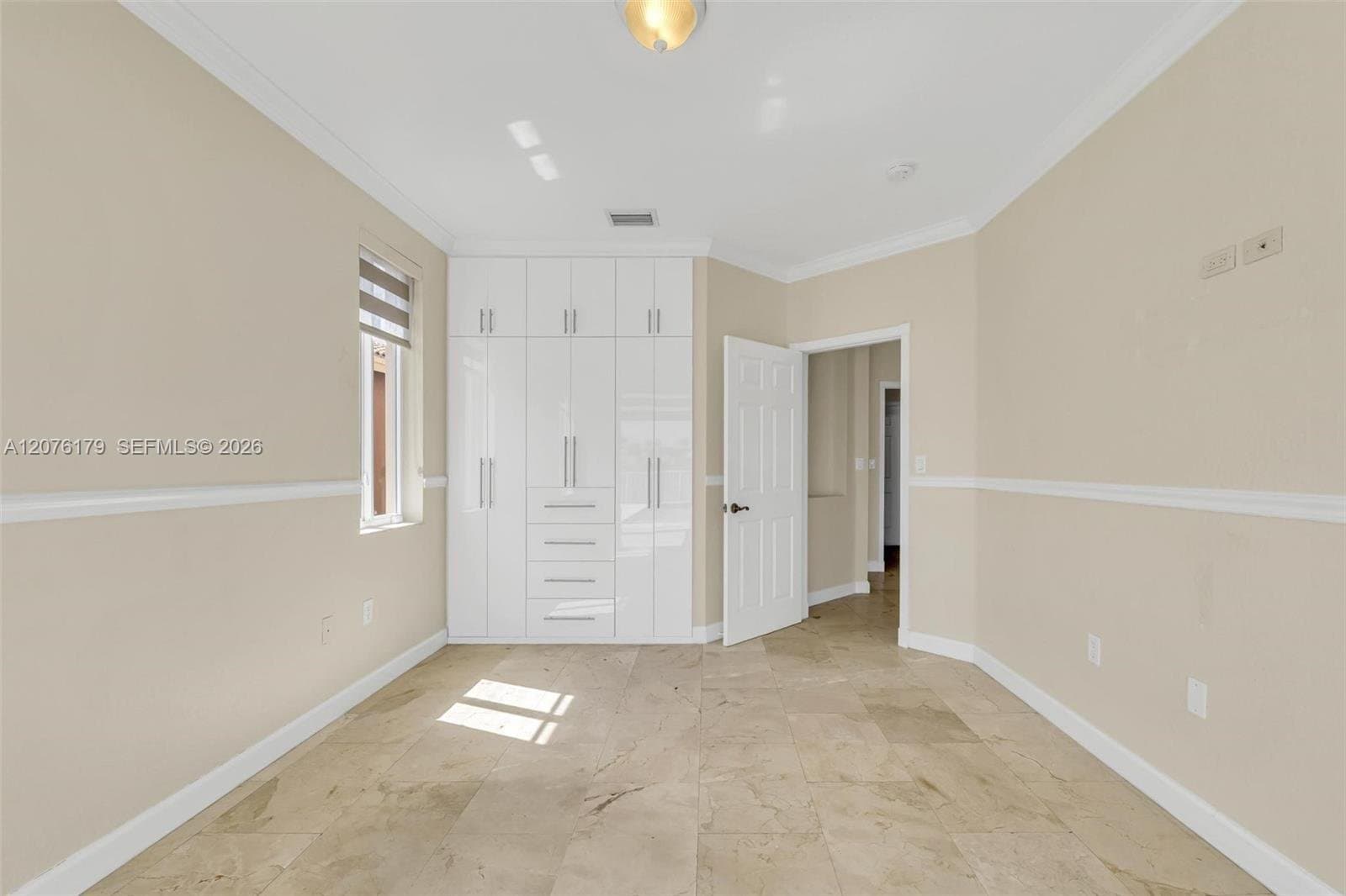 Miami House: 162 SW 44th Ter