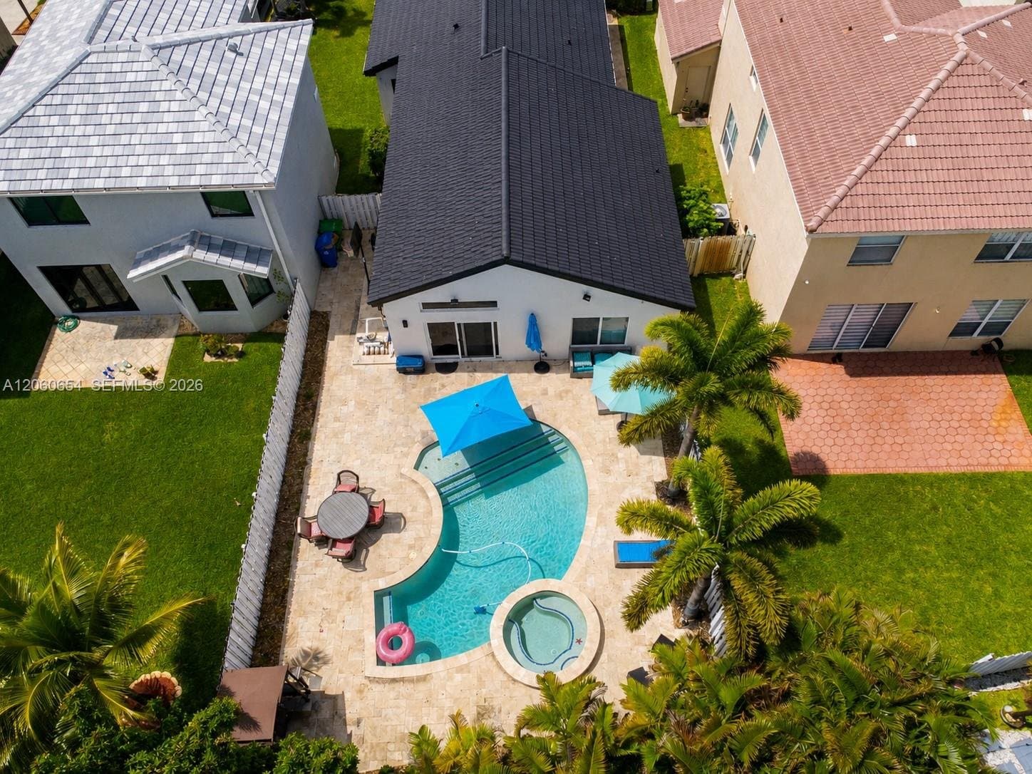 Miramar House: Sw 32 st