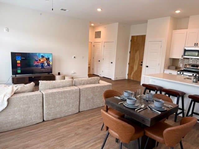 Austin Single Room: 1811 Webberville RD