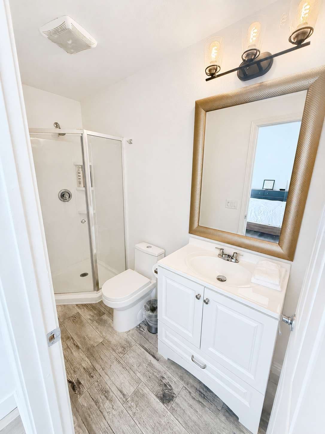 La Quinta House: 44260 Vía Coronado