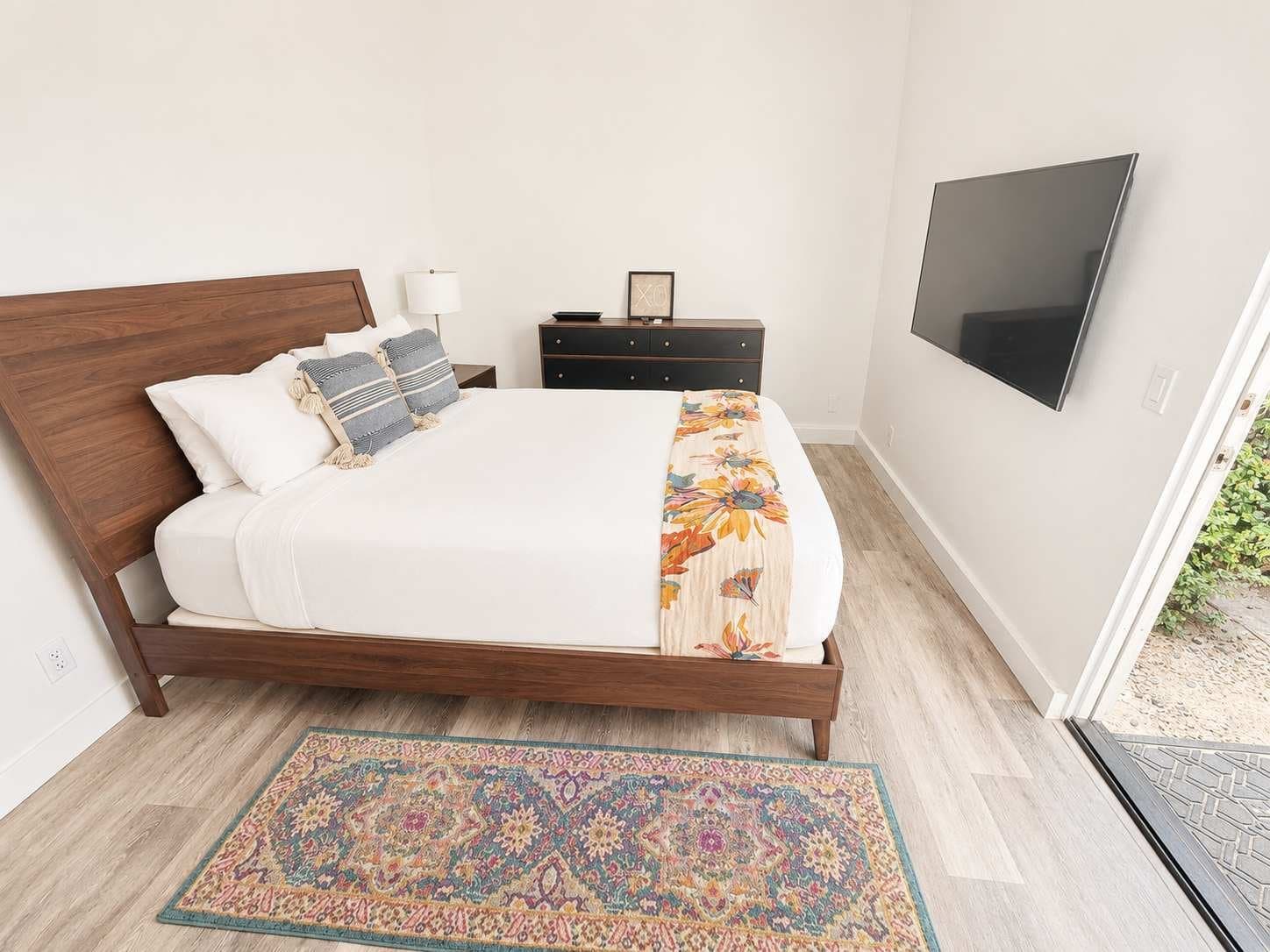 La Quinta House: 44260 Vía Coronado
