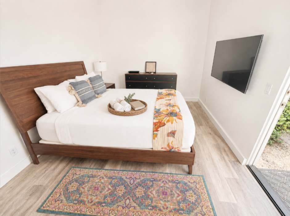 La Quinta House: 44260 Vía Coronado