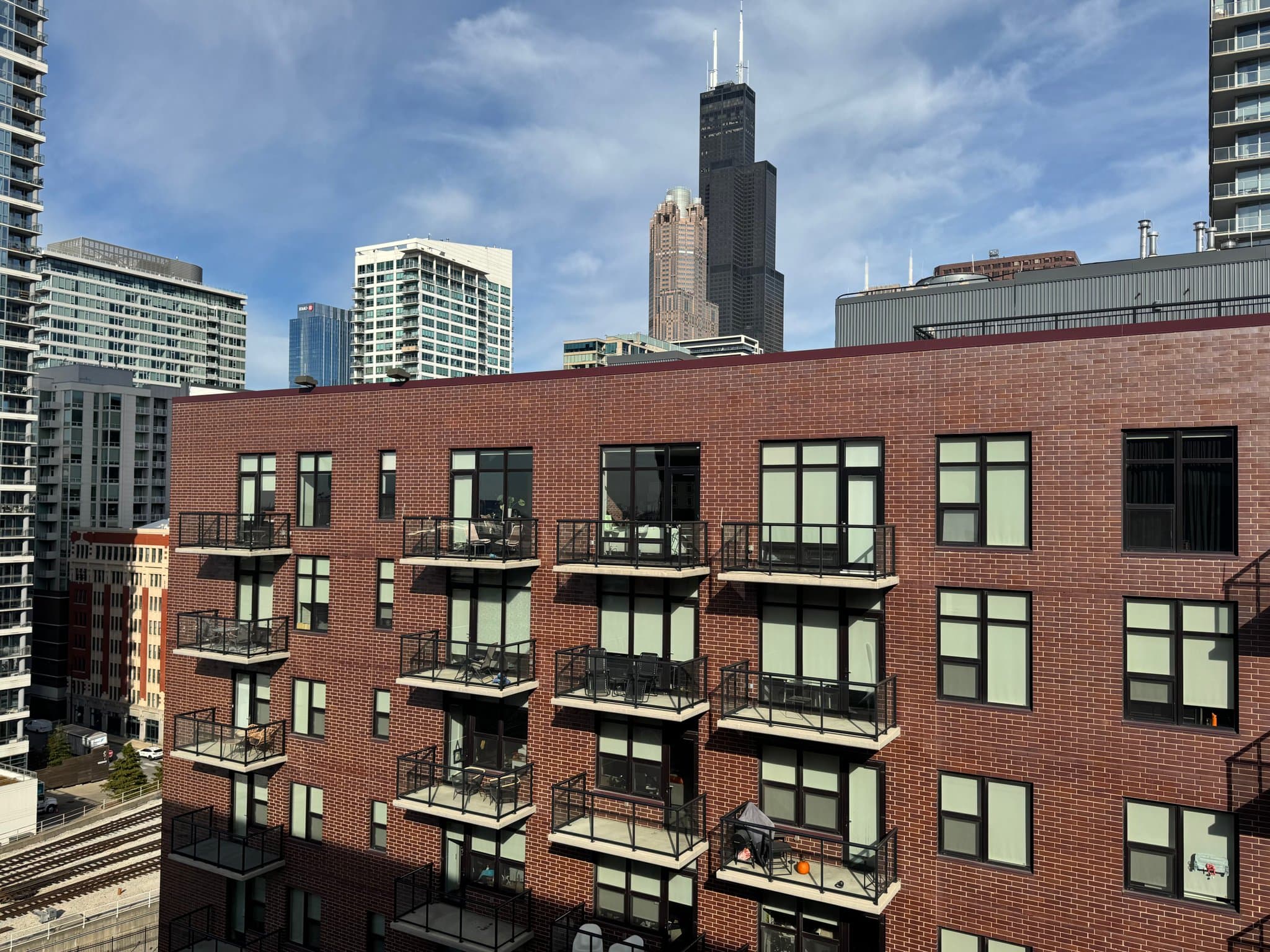 Chicago Condo: 106 W Polk St