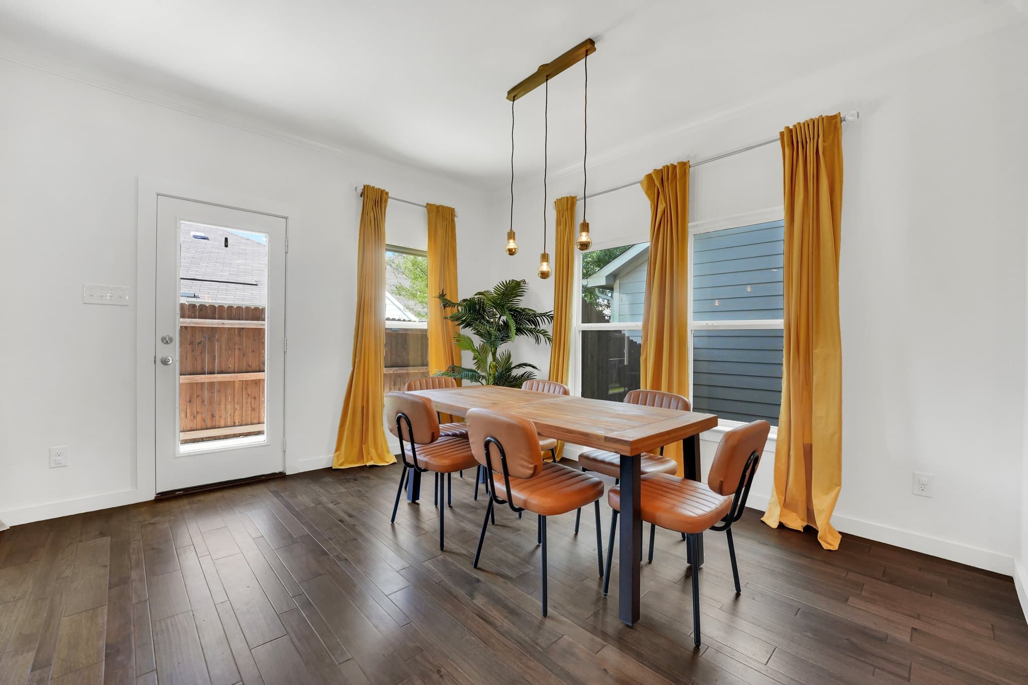 Denton Single Room: 2113 Paxton Way
