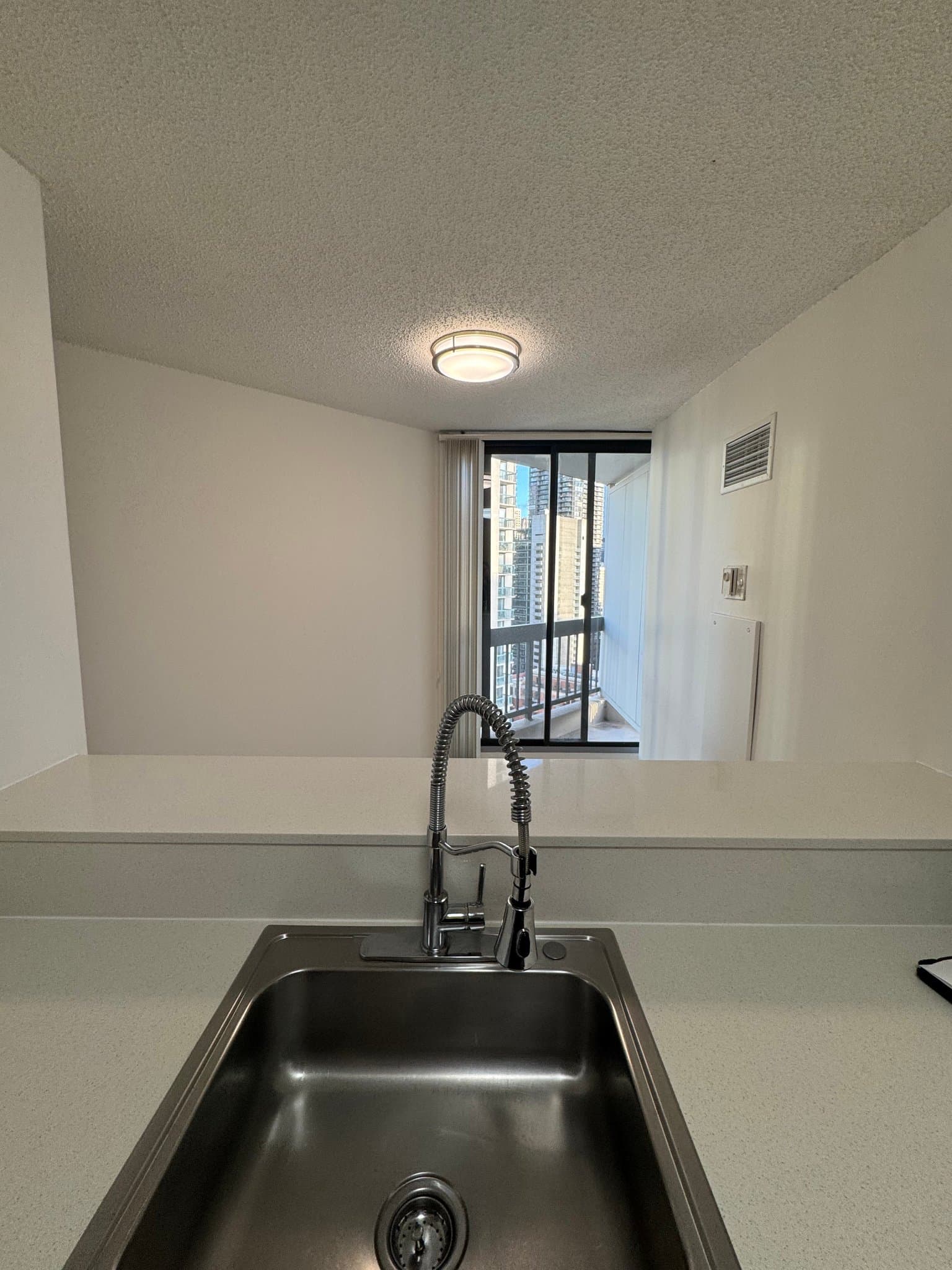 Chicago Condo: 41 W Chicago