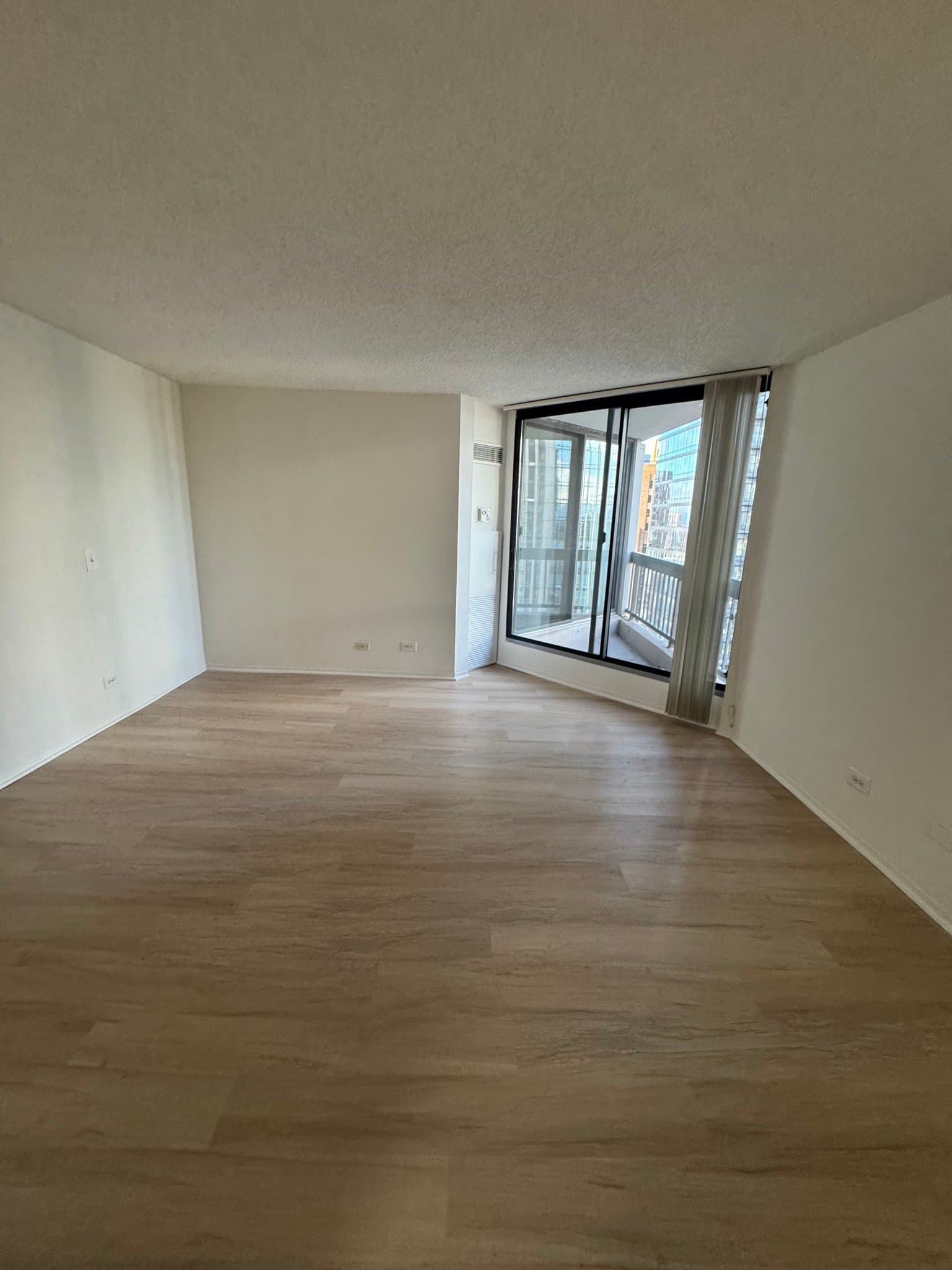 Chicago Condo: 41 W Chicago