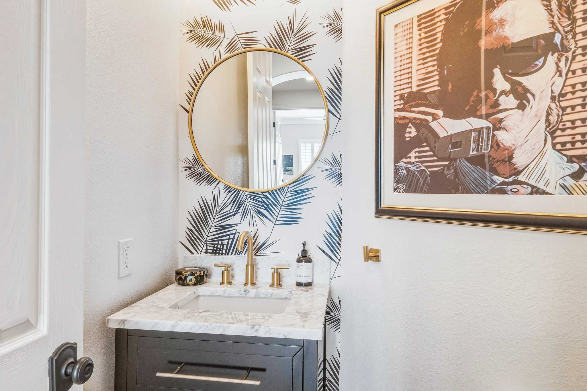 La Quinta House: 50325 Grand Traverse Ave