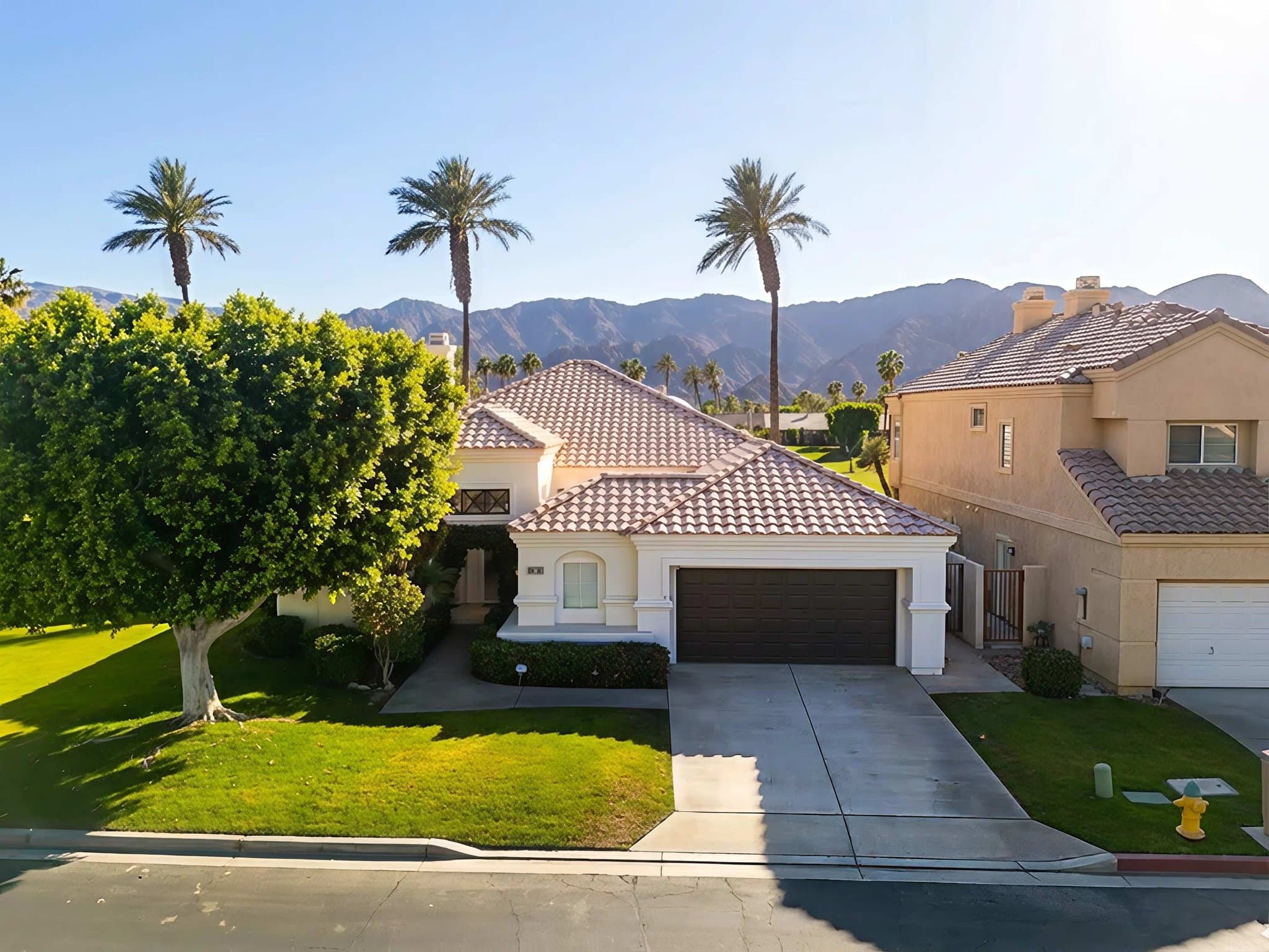 La Quinta House: 50325 Grand Traverse Ave