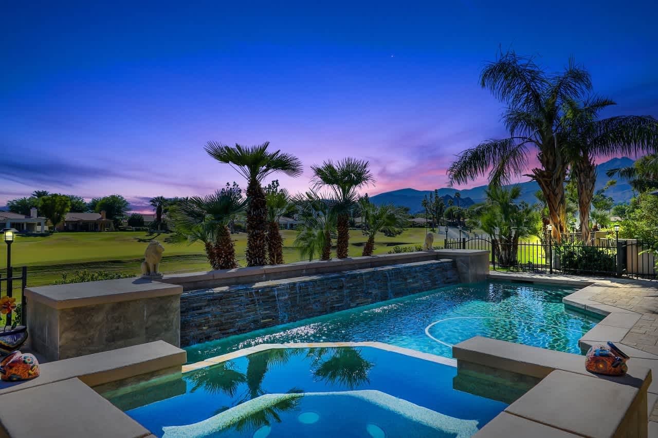 La Quinta House: 80425 Cedar Crest