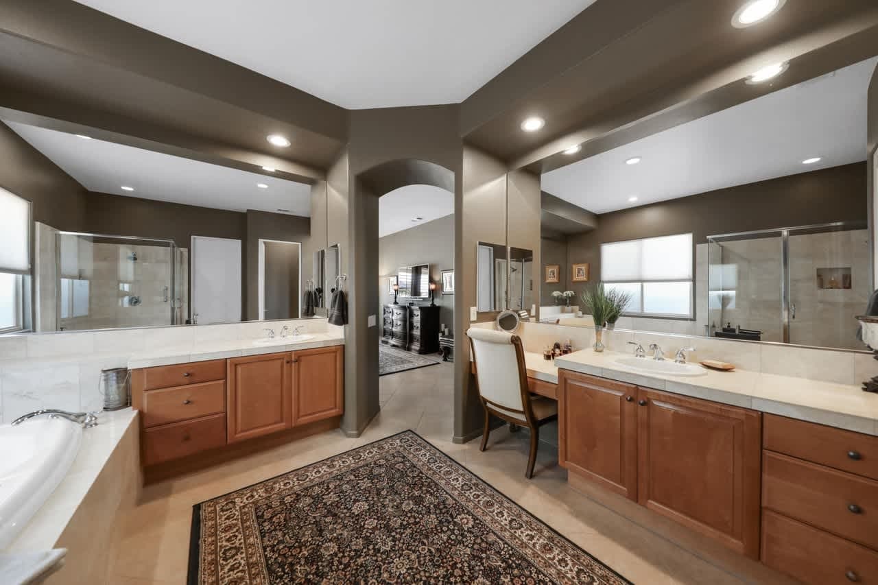 La Quinta House: 80425 Cedar Crest