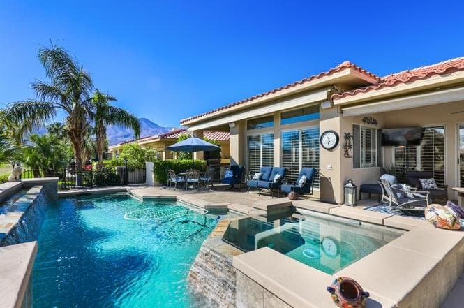 La Quinta House: 80425 Cedar Crest