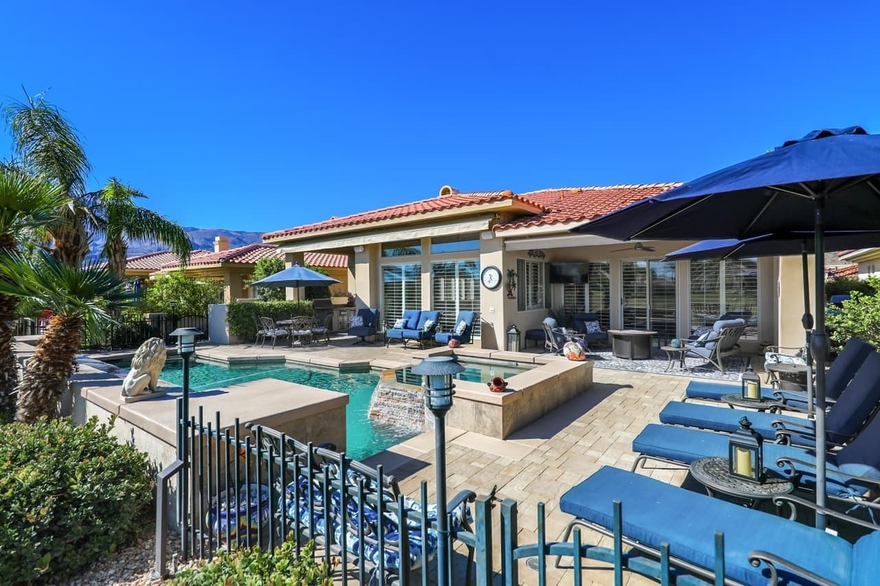 La Quinta House: 80425 Cedar Crest