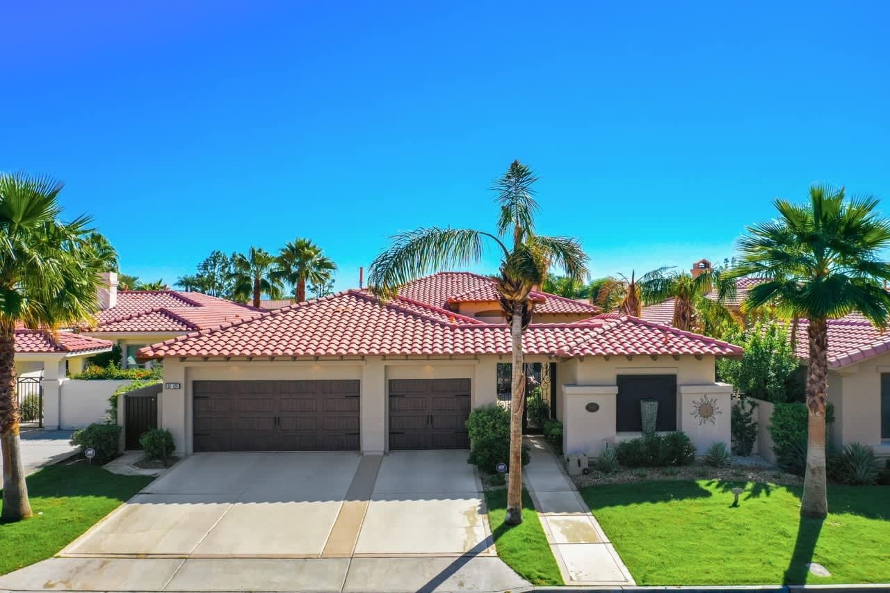 La Quinta House: 80425 Cedar Crest