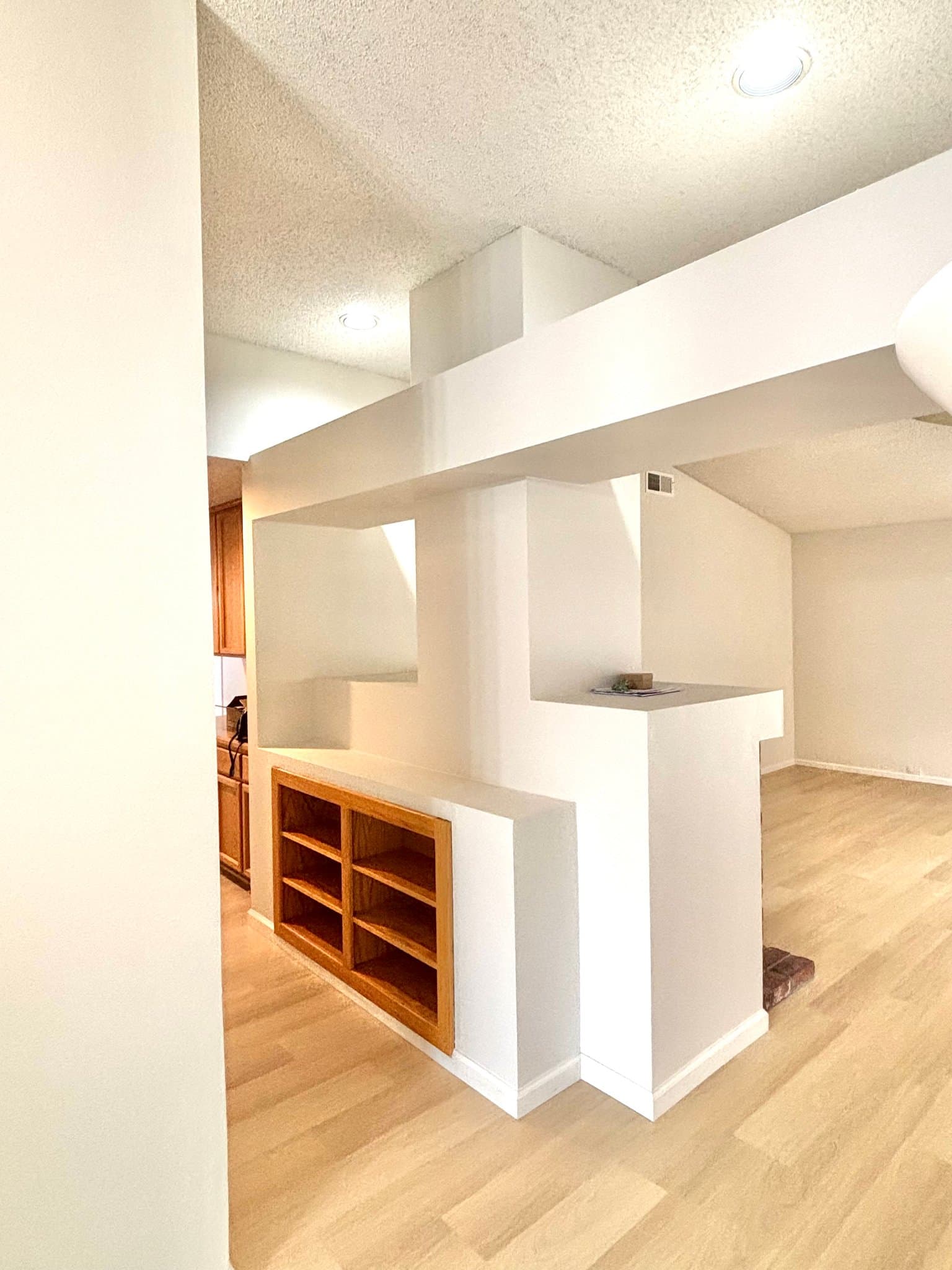 Sacramento House: 8079 Darien Cir