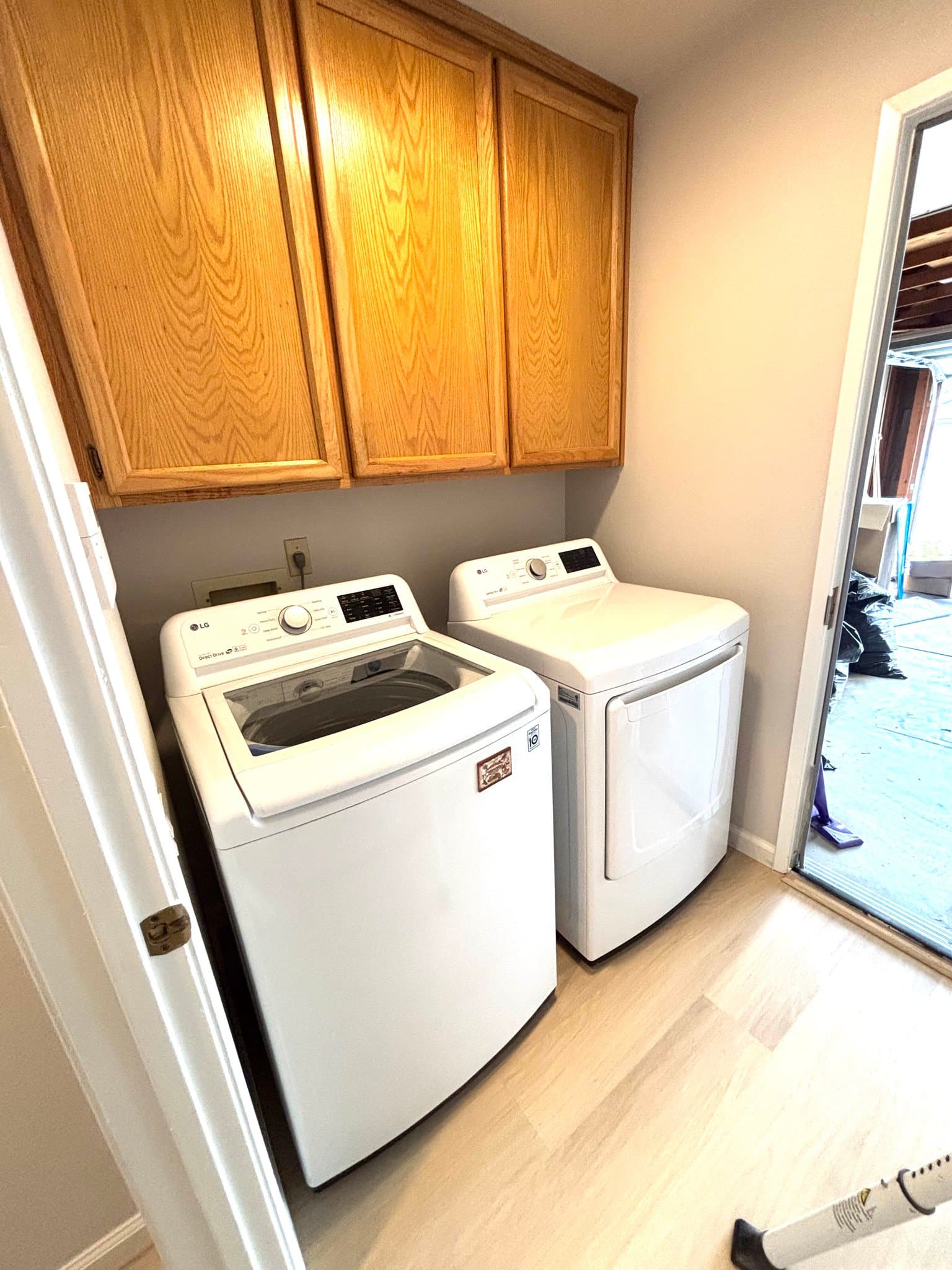 Sacramento House: 8079 Darien Cir