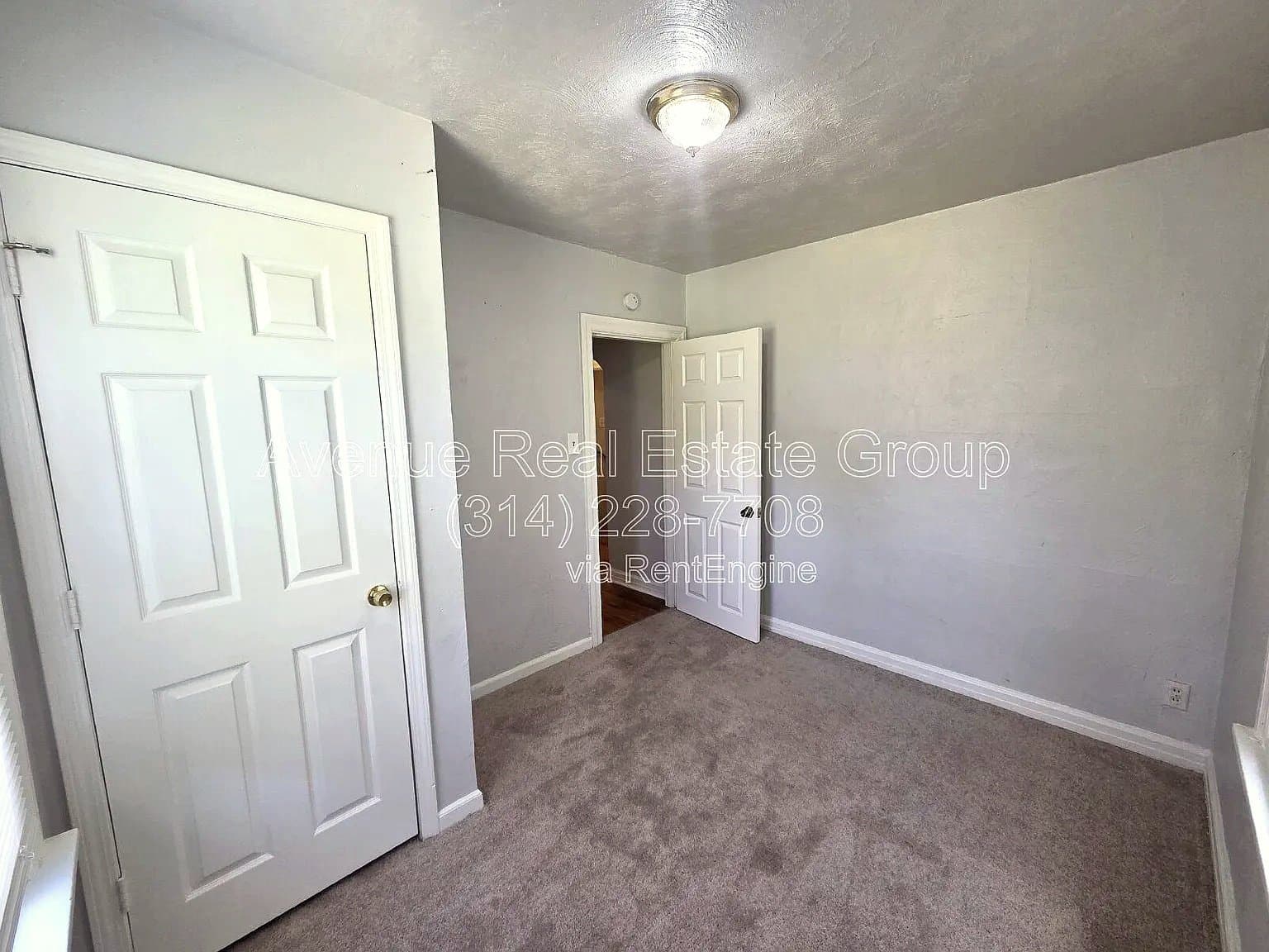 Saint Louis House: 5361 Wilborn Dr