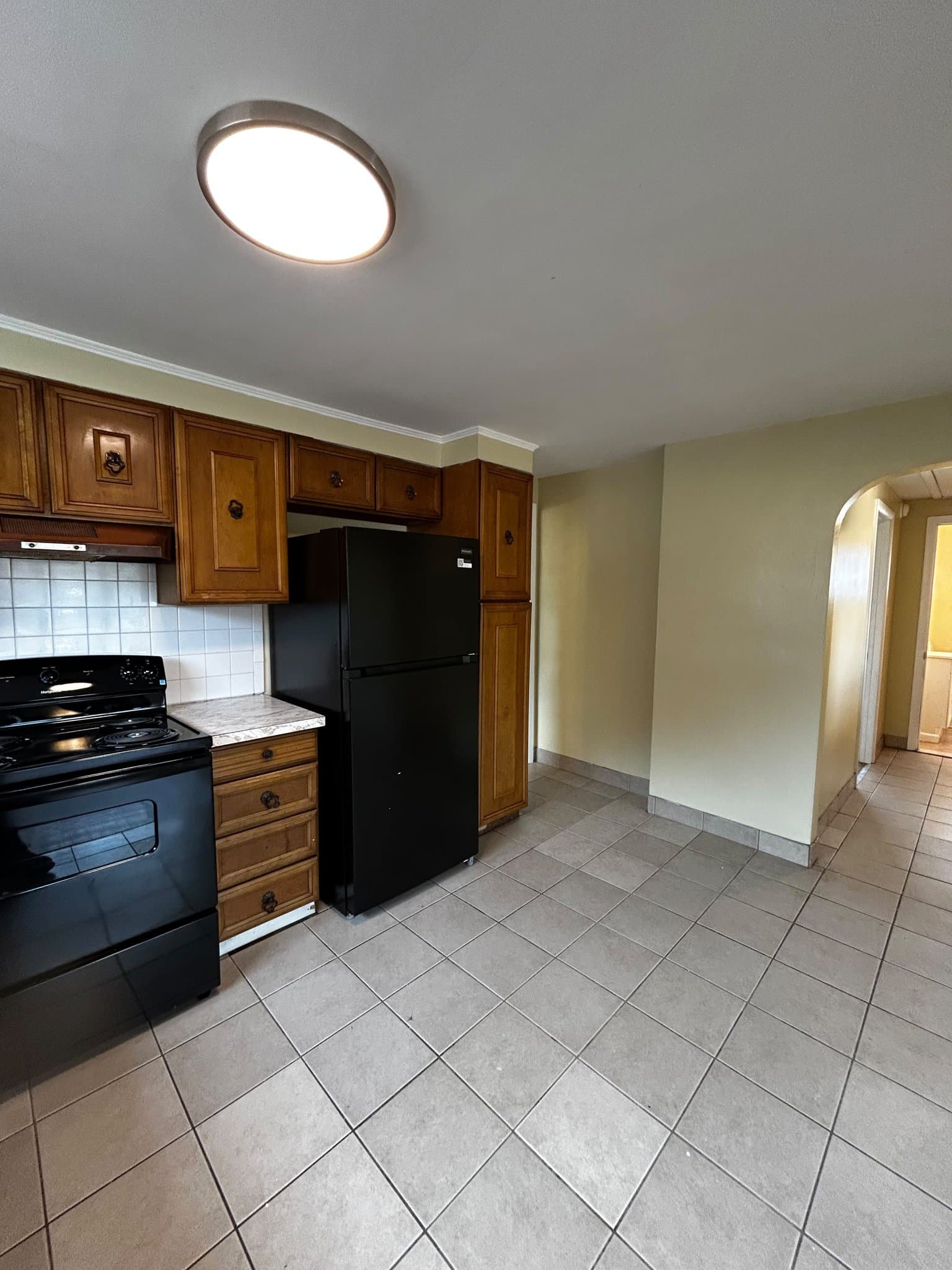 Carbondale Apartment: 41 Fallbrook St
