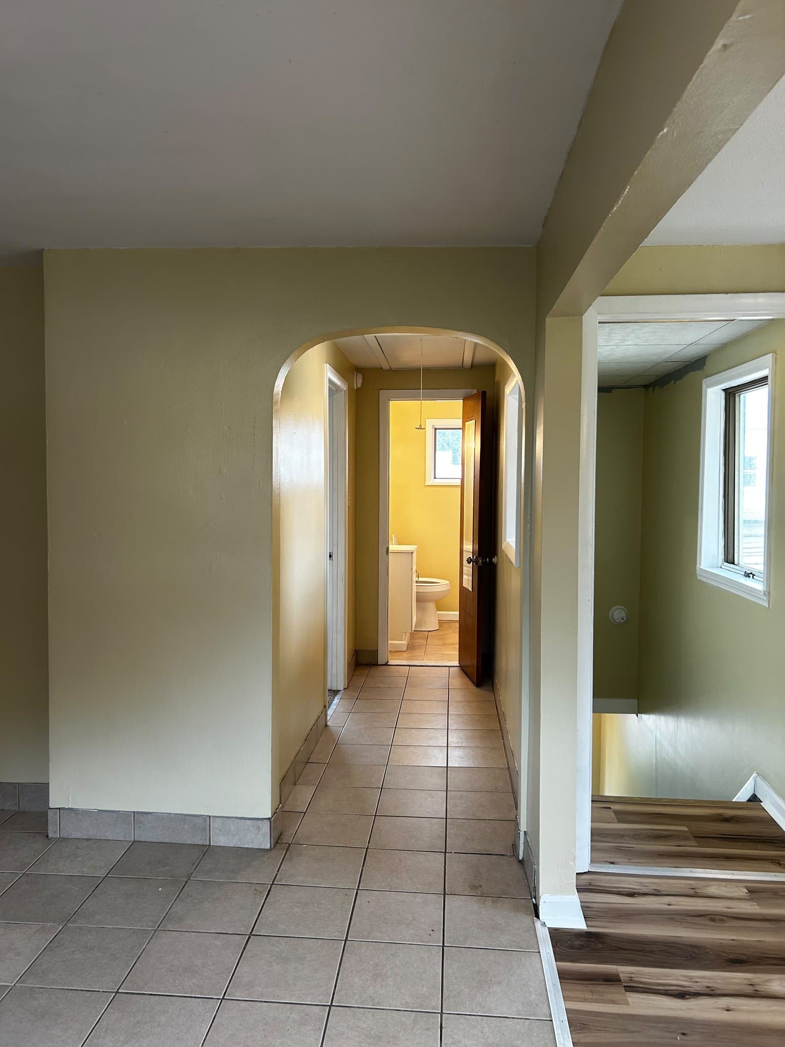 Carbondale Apartment: 41 Fallbrook St
