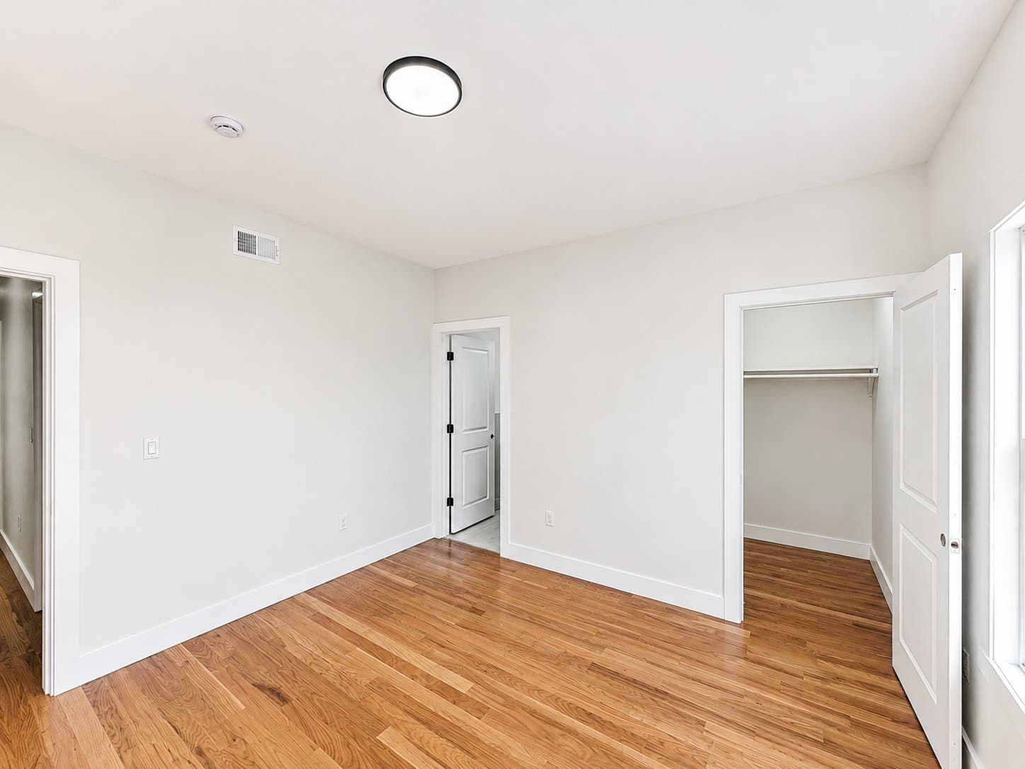 Newark Single Room: 31 North 5th