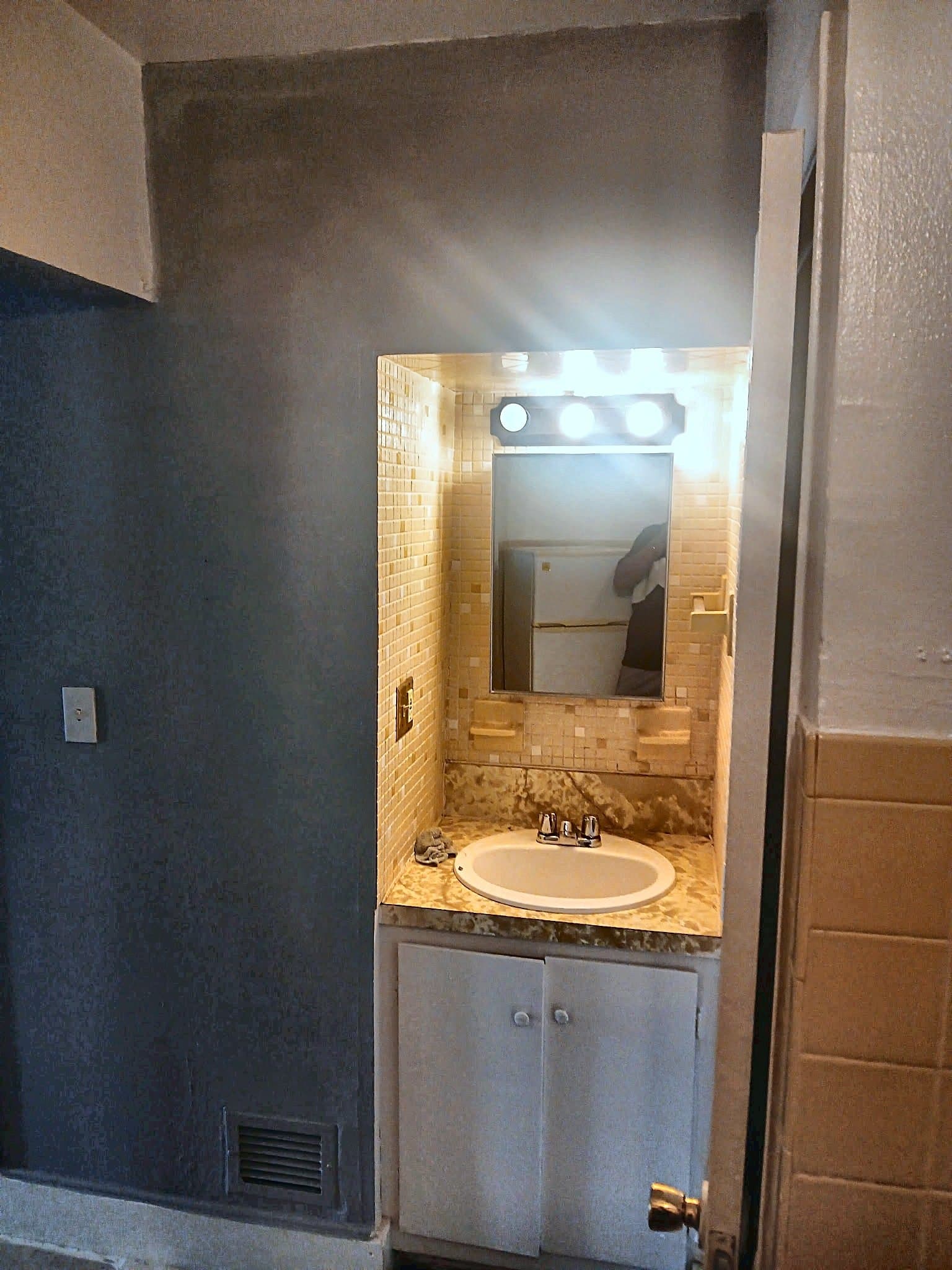 Keansburg Apartment: 66 Main St