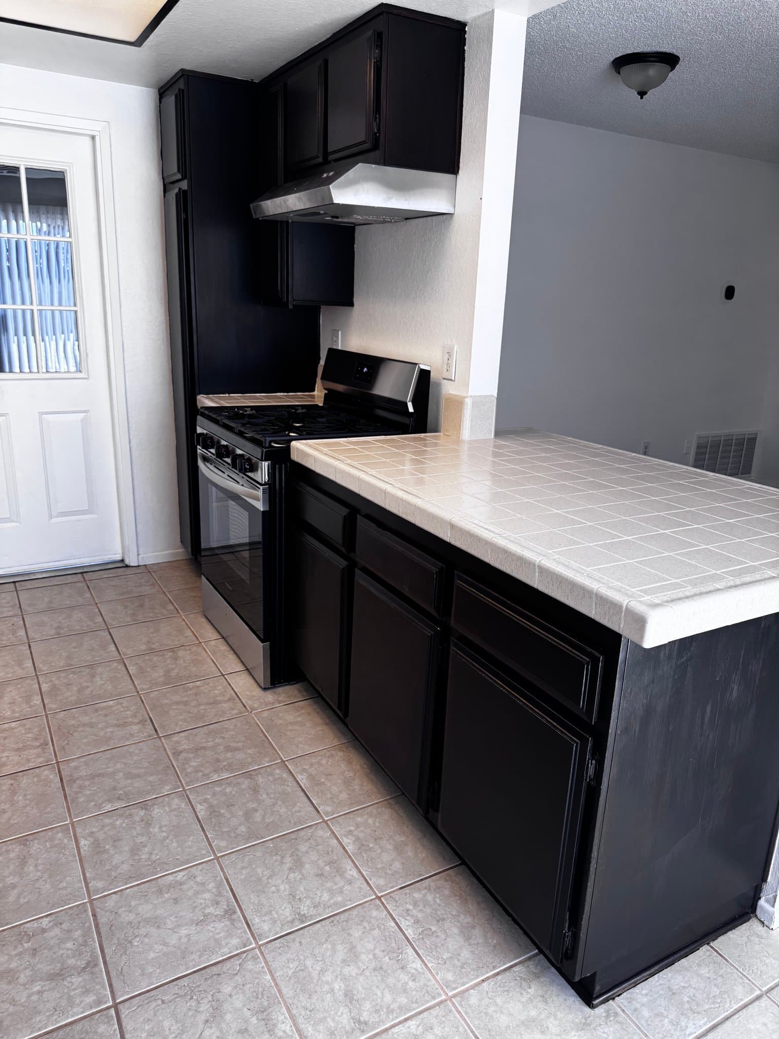 Riverside House: 4425 Bartel Dr