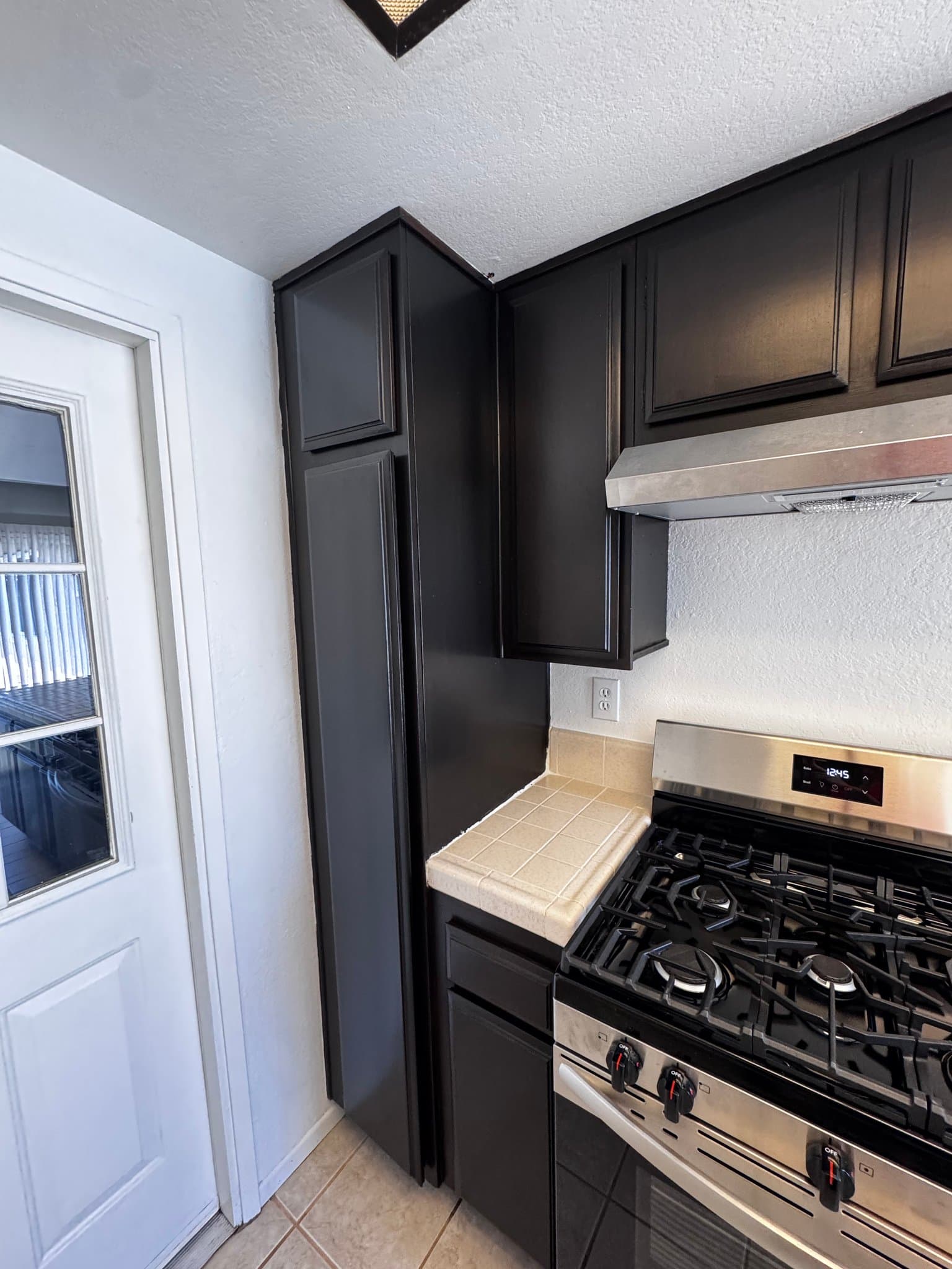 Riverside House: 4425 Bartel Dr