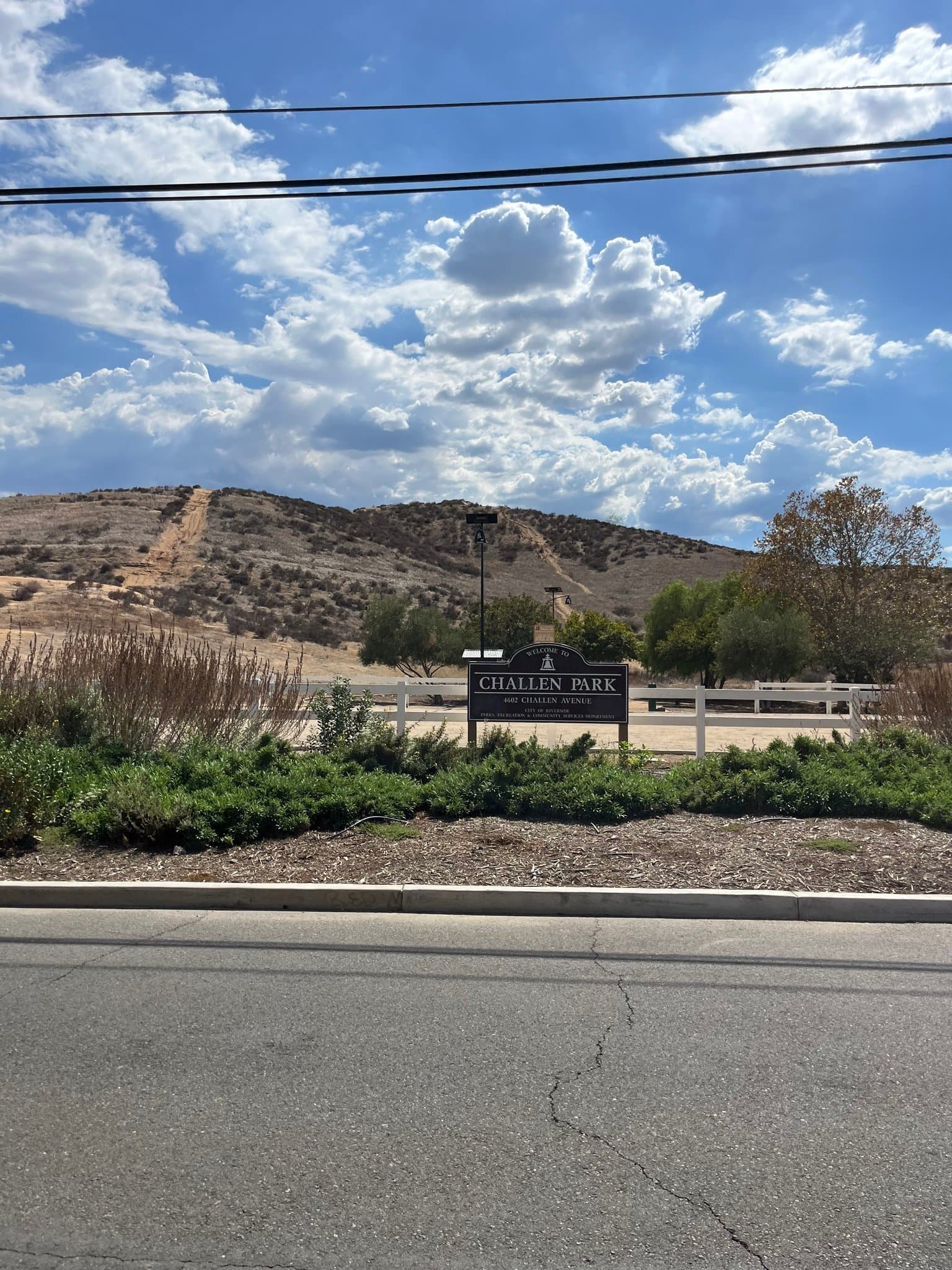 Riverside House: 4425 Bartel Dr