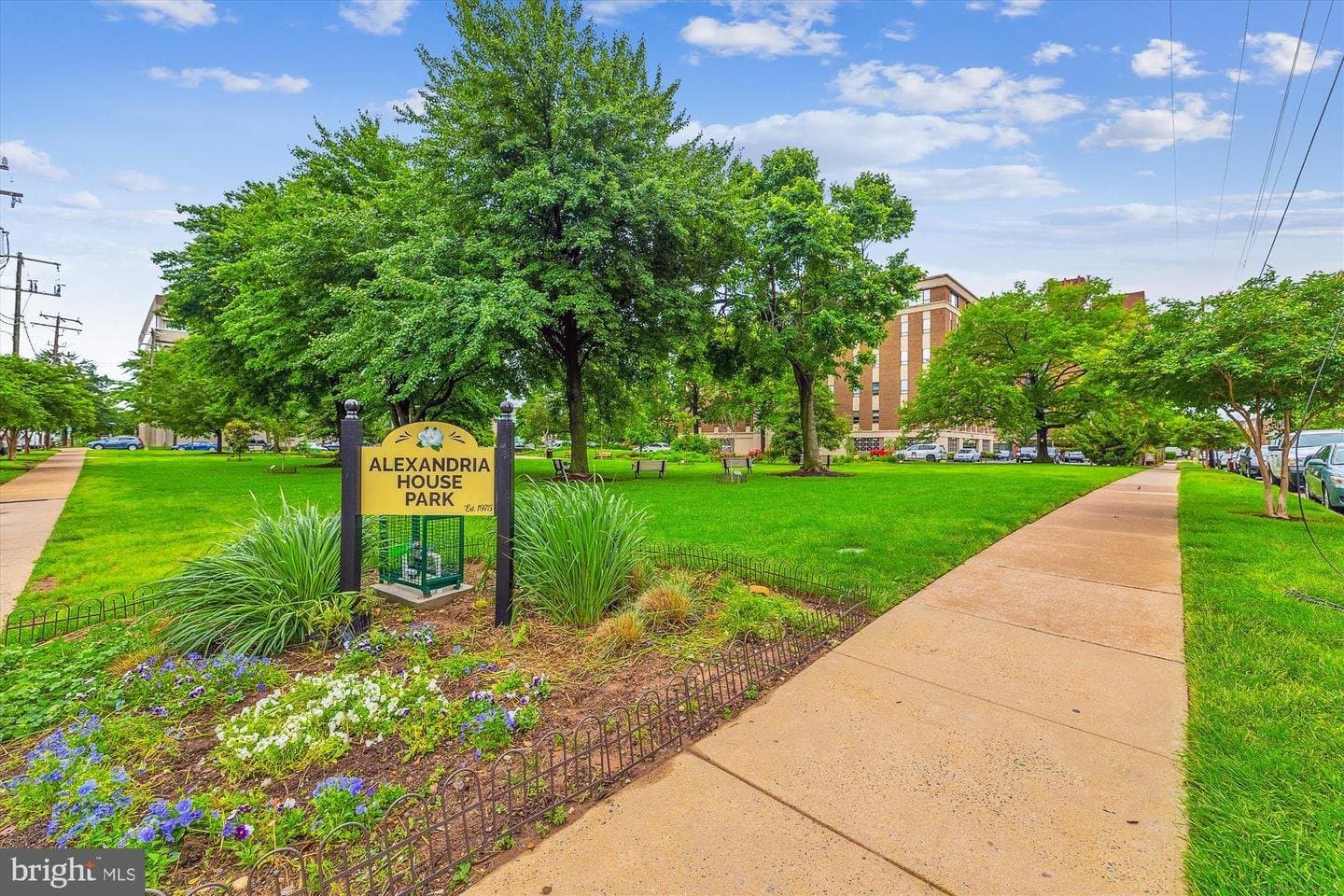 Alexandria Condo: 400 Madison Street
