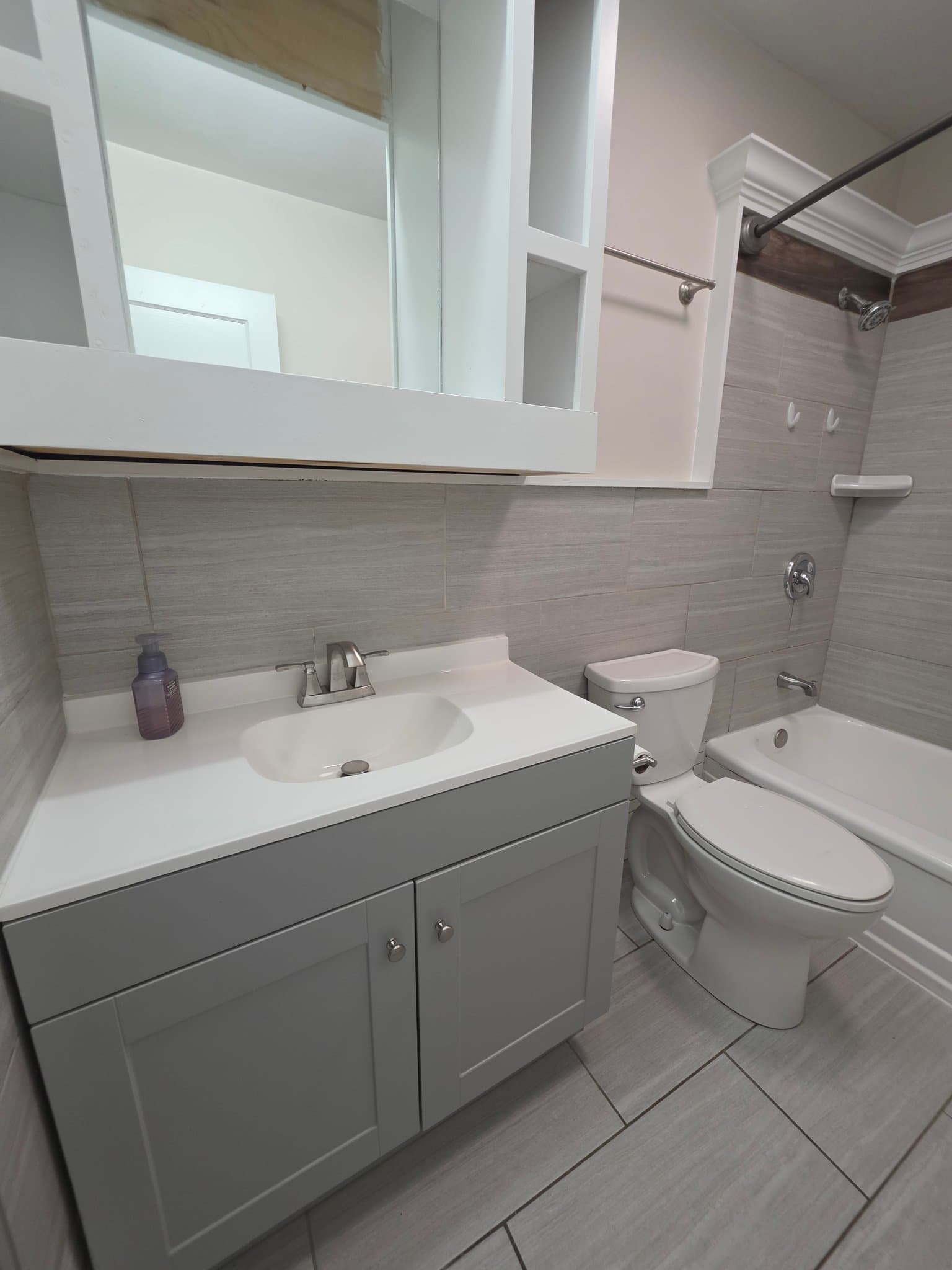 Louisville House: 4007 Glenhurst Ave
